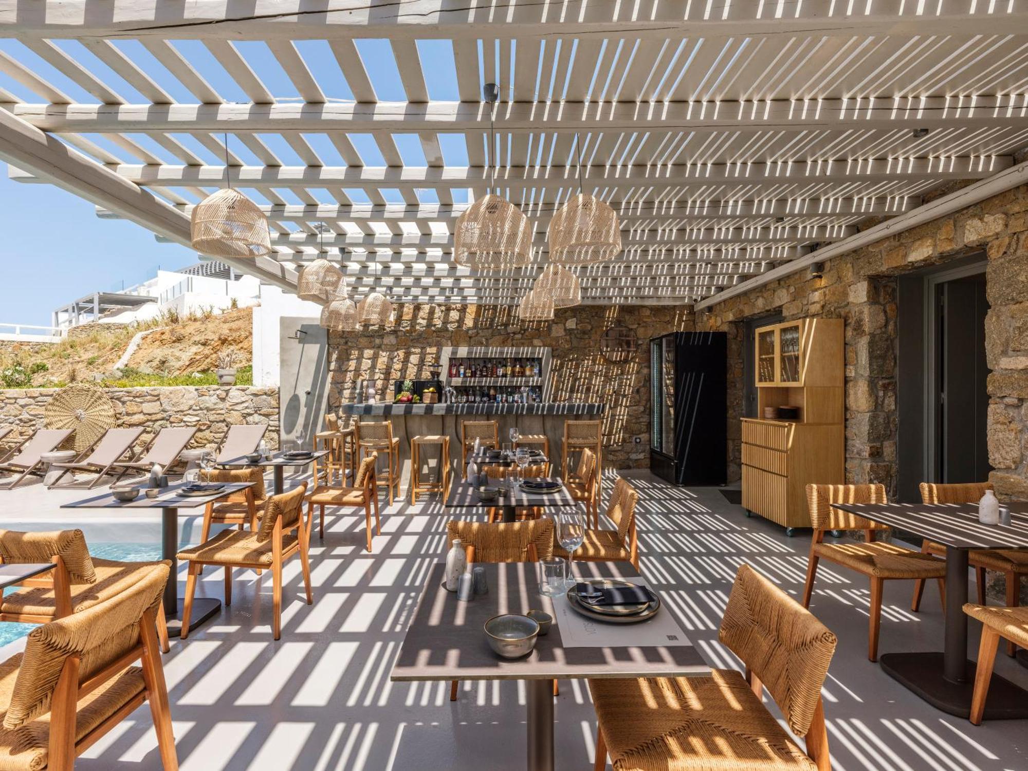 Mykonian & Aparthotel