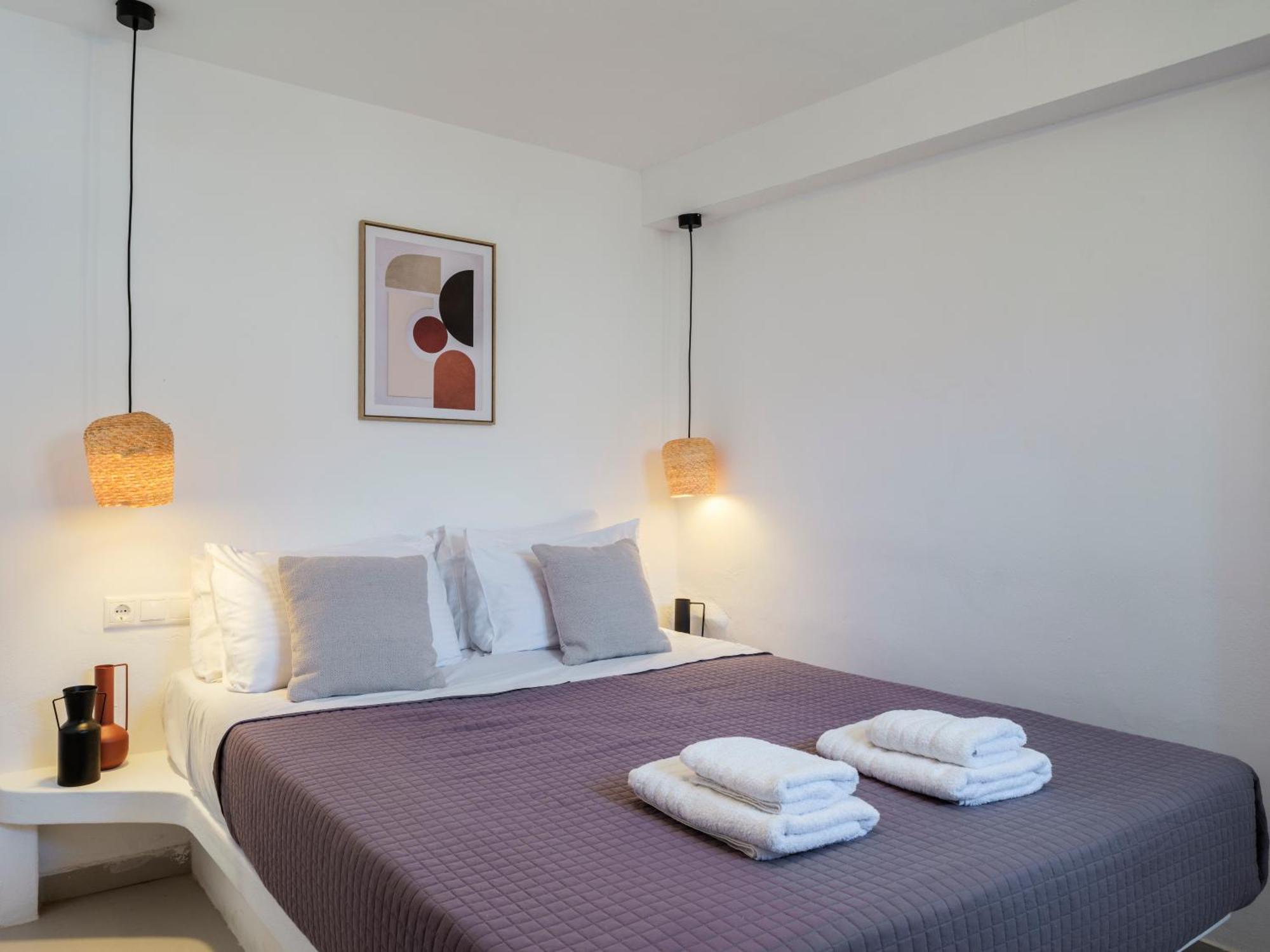 Aparthotel Mykonian & Mykonos Town