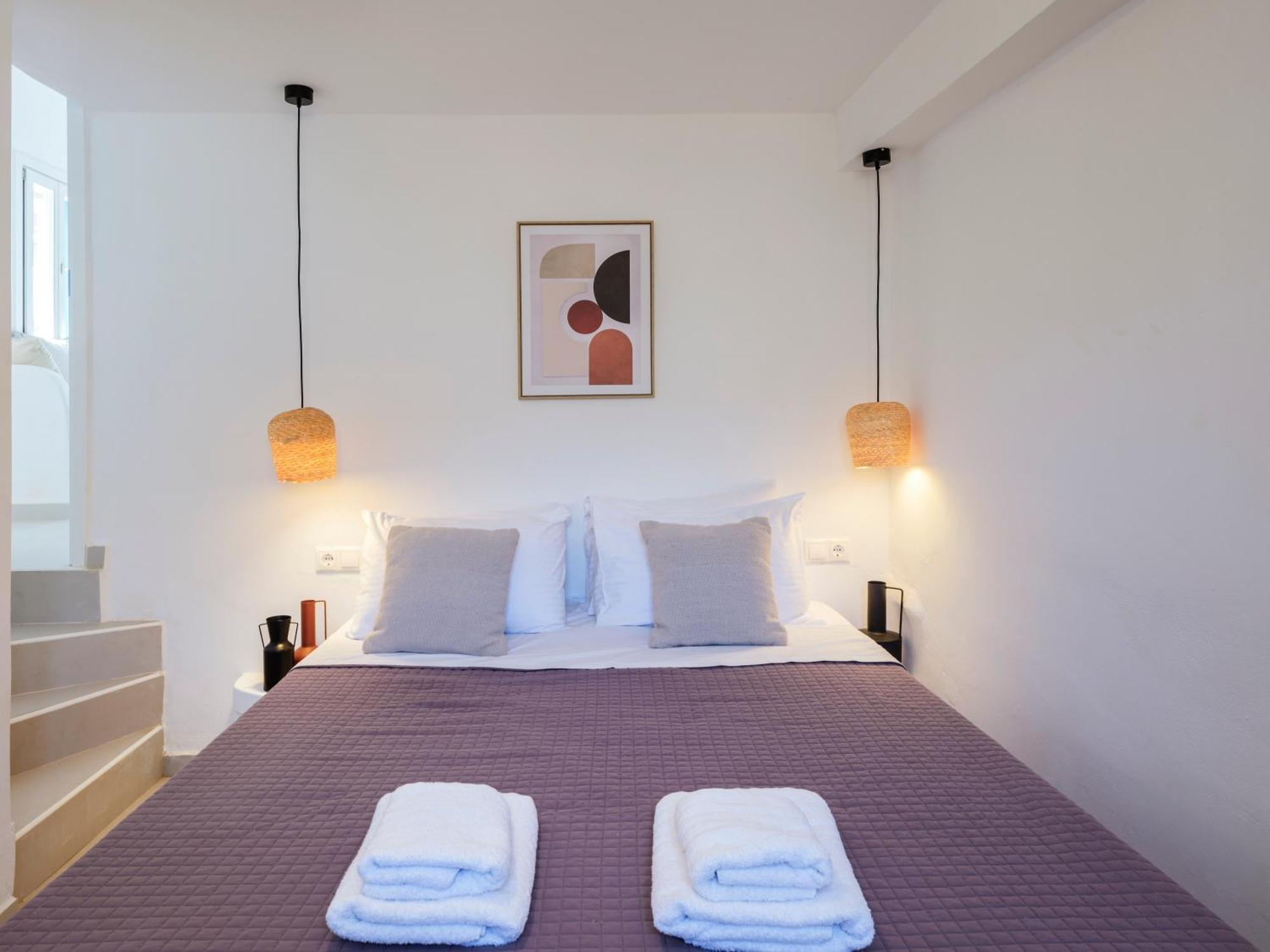 Aparthotel Mykonian & Mykonos Town