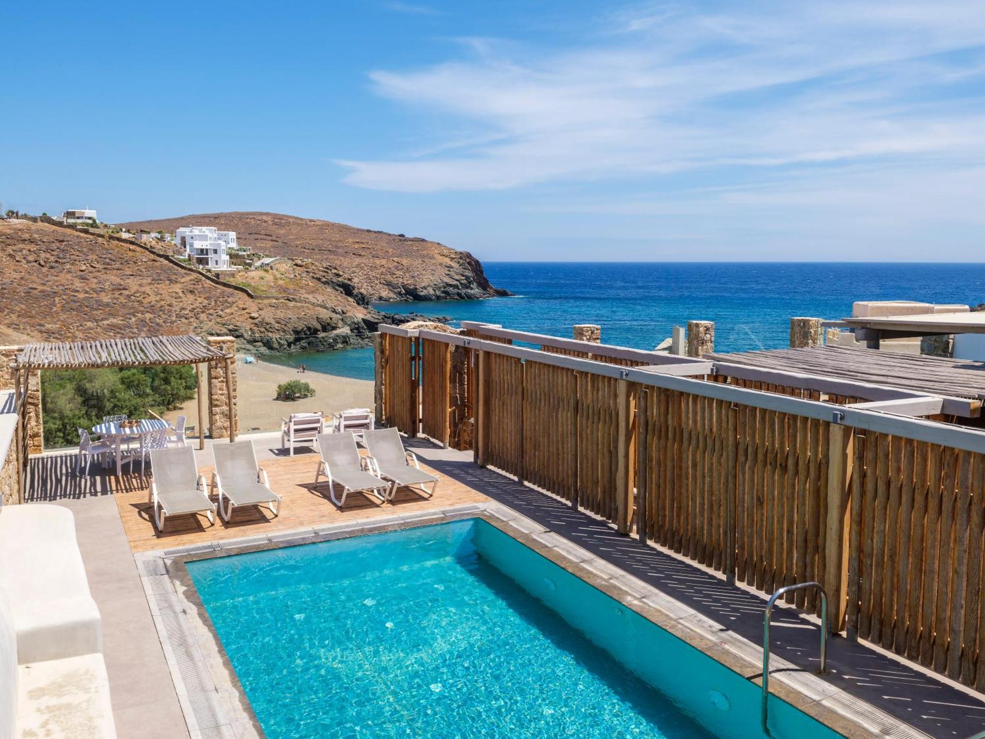 Aparthotel Mykonian & *