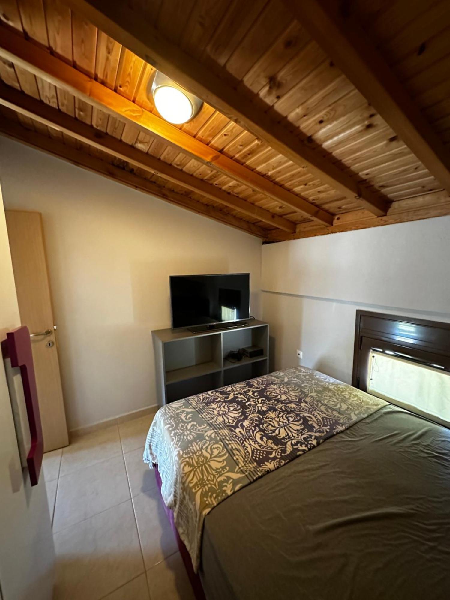 Neli Villa