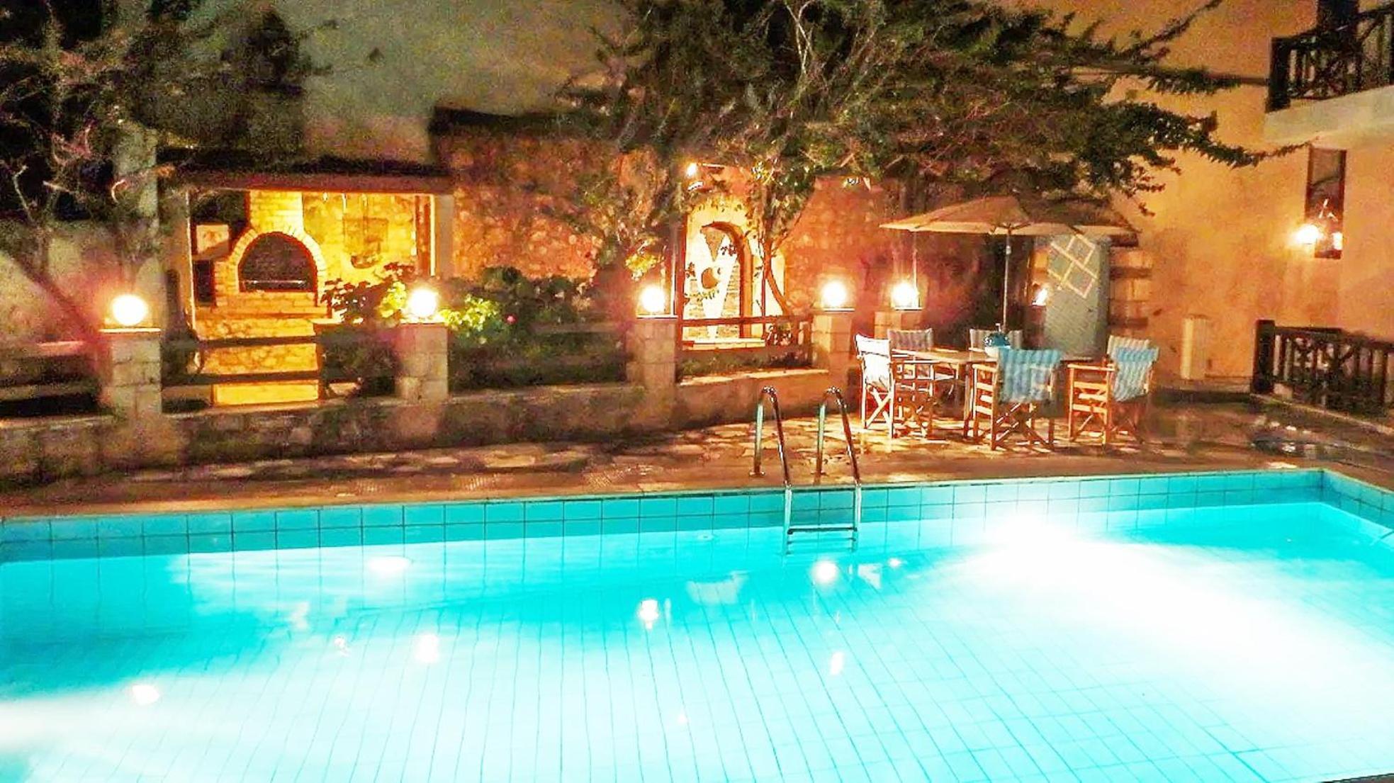 Roussospiti House With Swimming Pool Aparthotel Roussospition