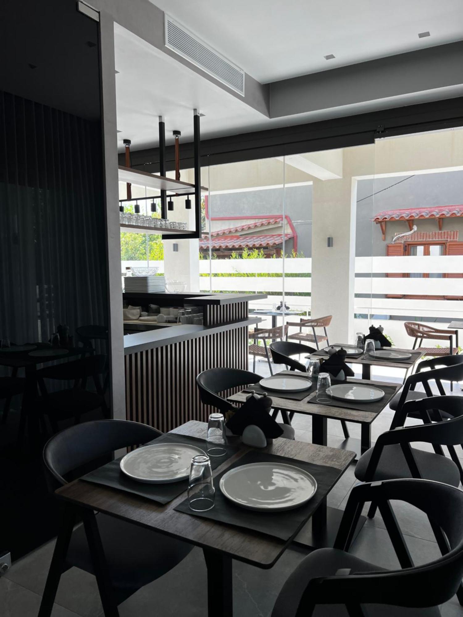 Muses Aparthotel Kourouta
