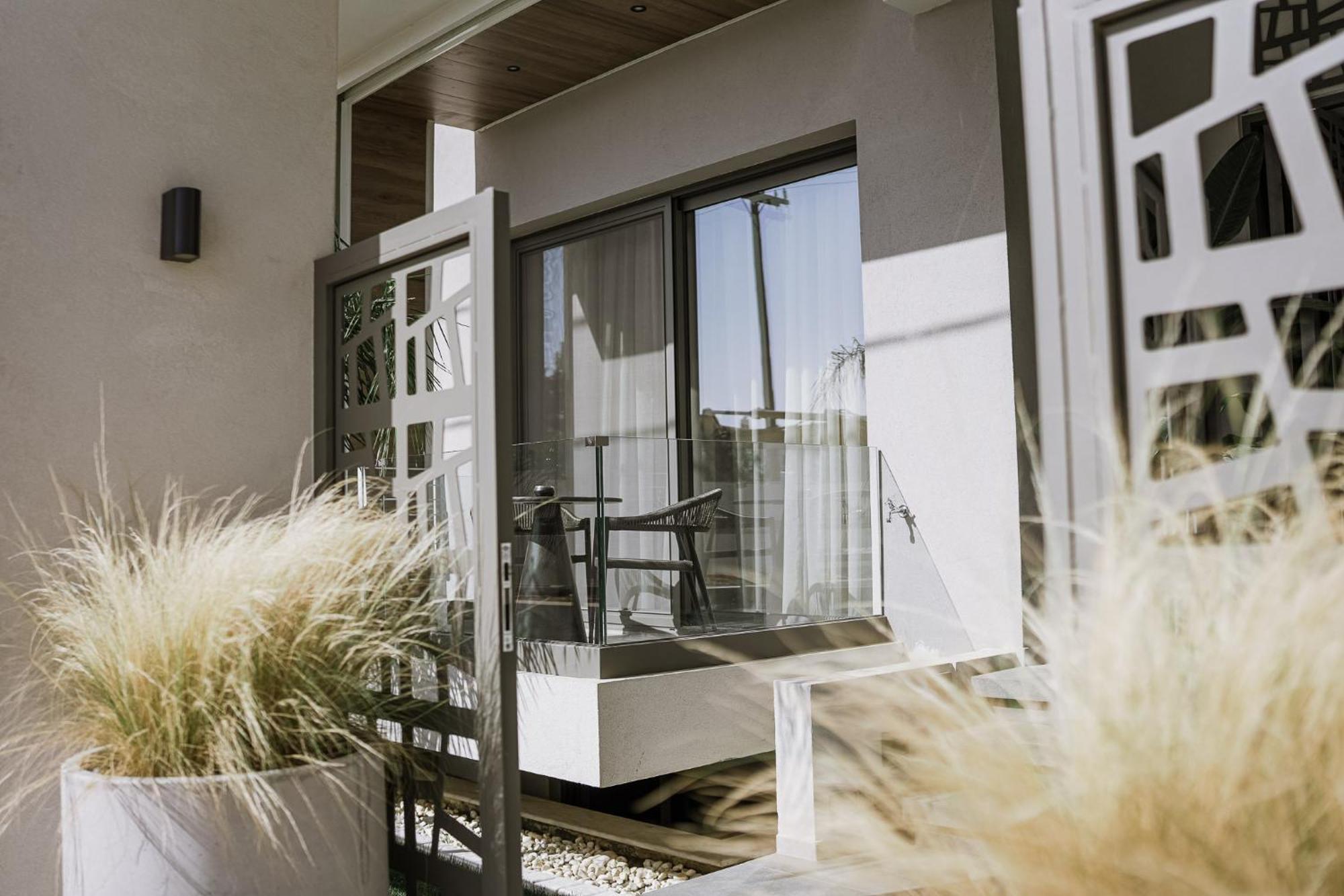 Muses Aparthotel Kourouta