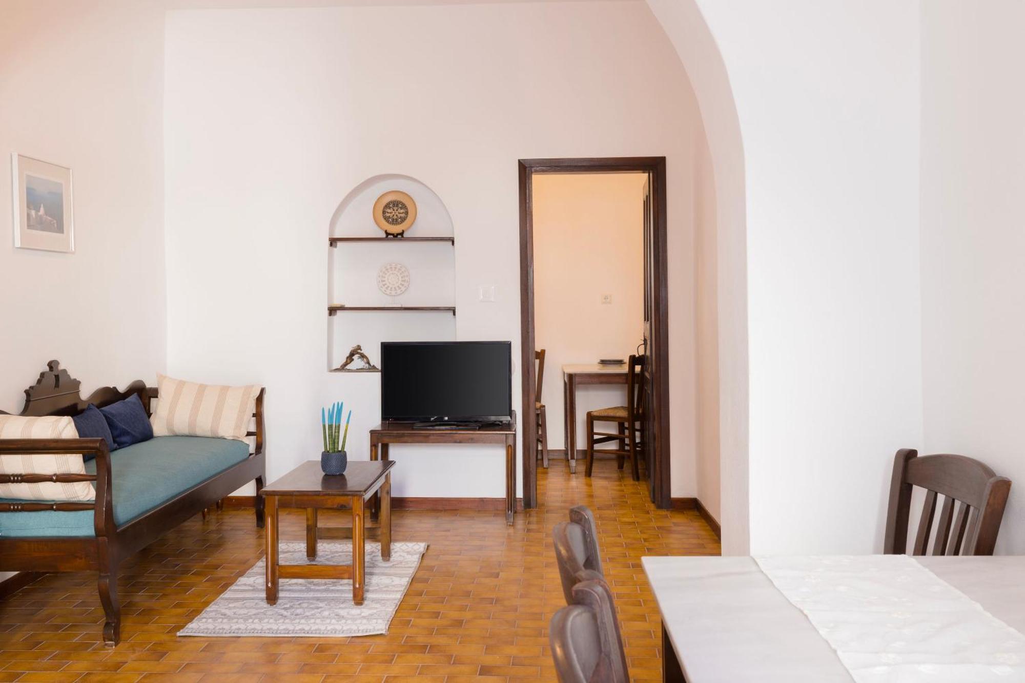 Hotel Delion Sea Kamari (Santorini)