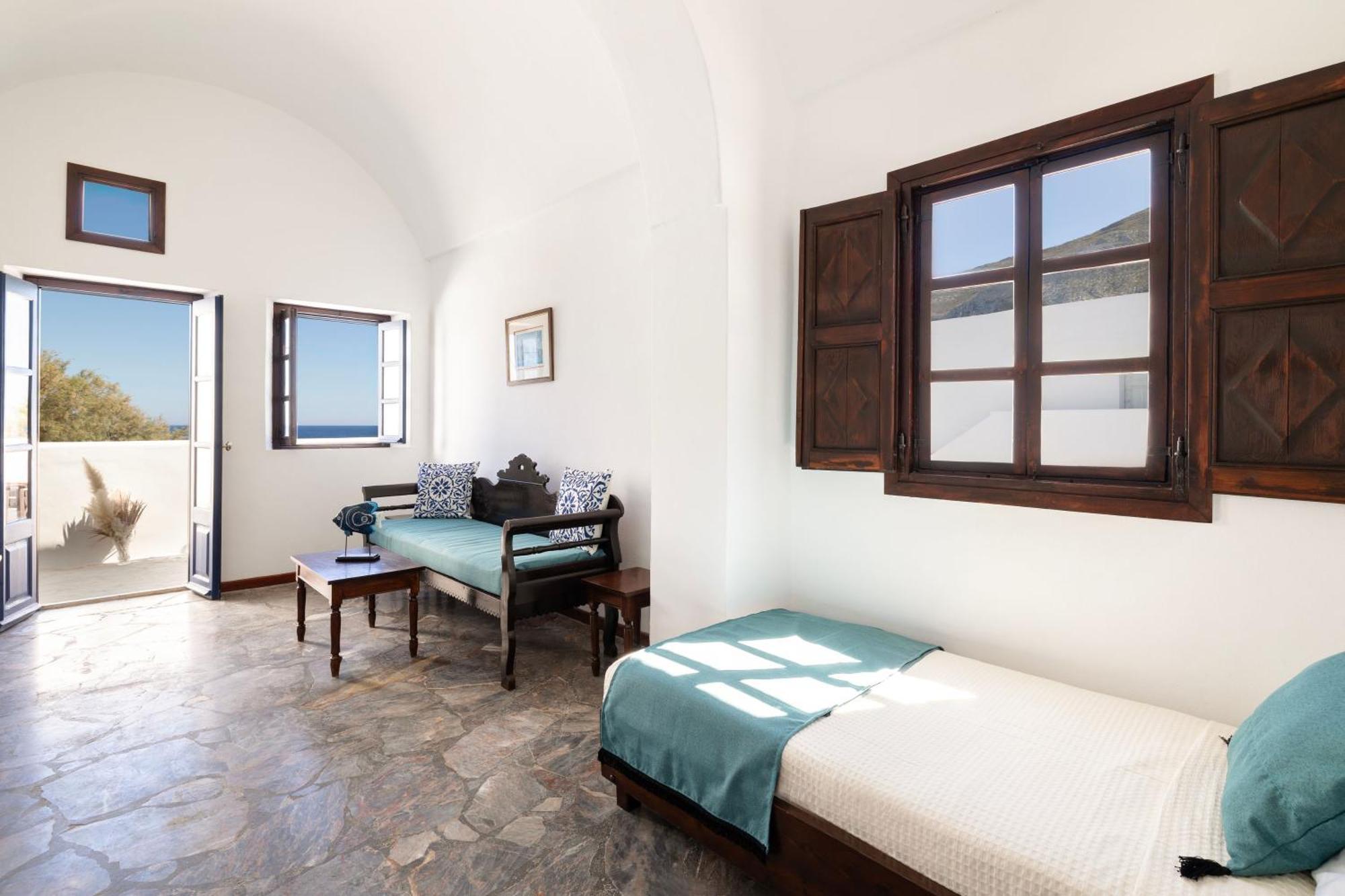 Delion Sea Kamari (Santorini)