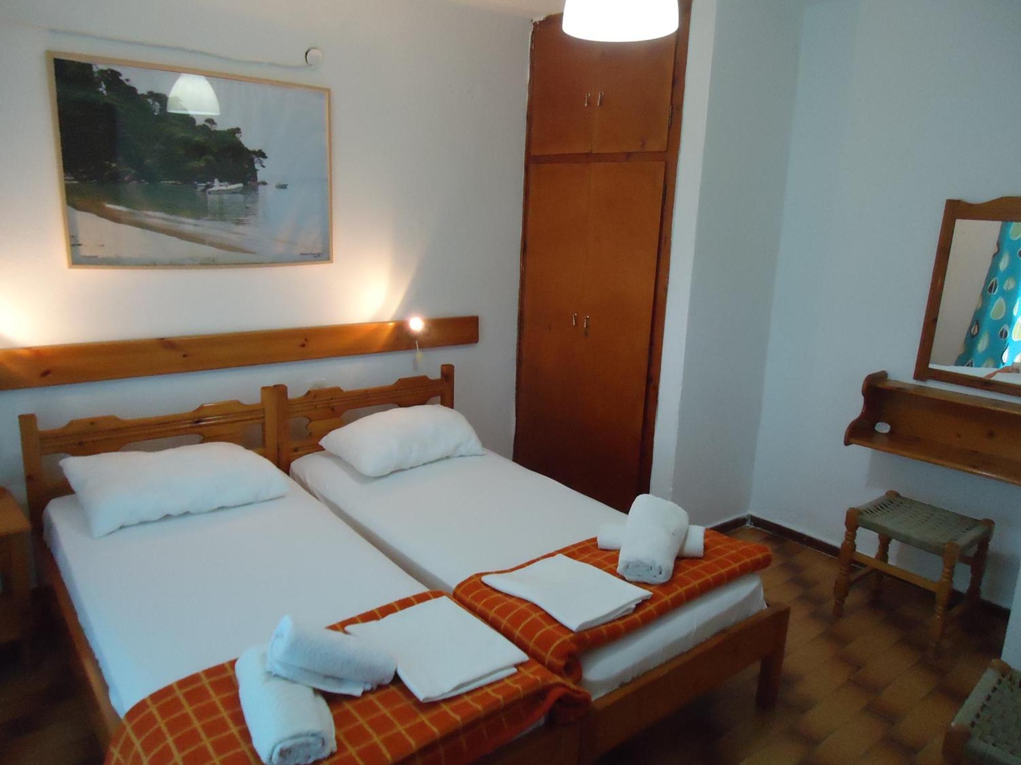 Bed & Breakfast Pensionmargaritakotroniskiathos *