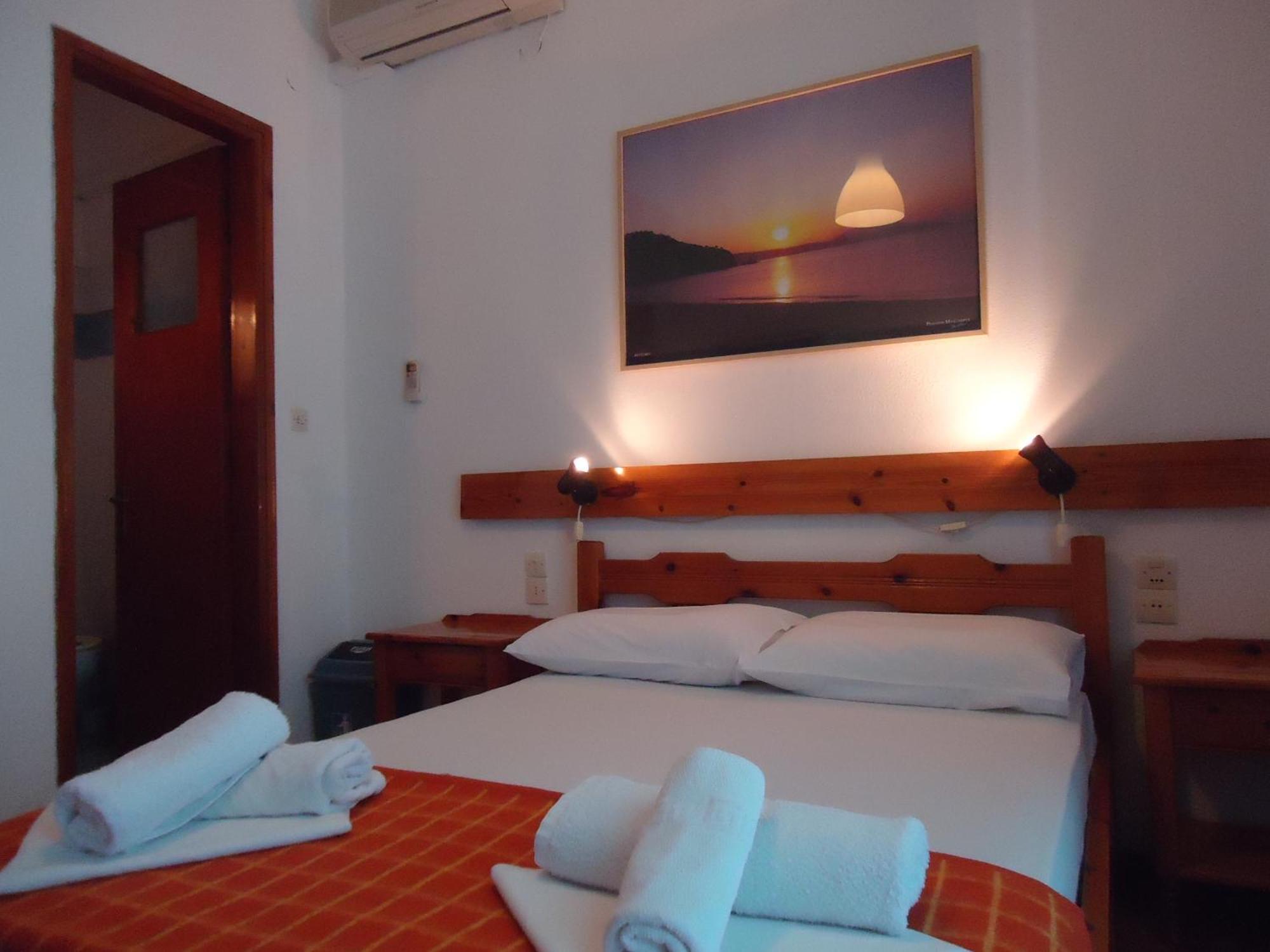 Pensionmargaritakotroniskiathos Bed & Breakfast