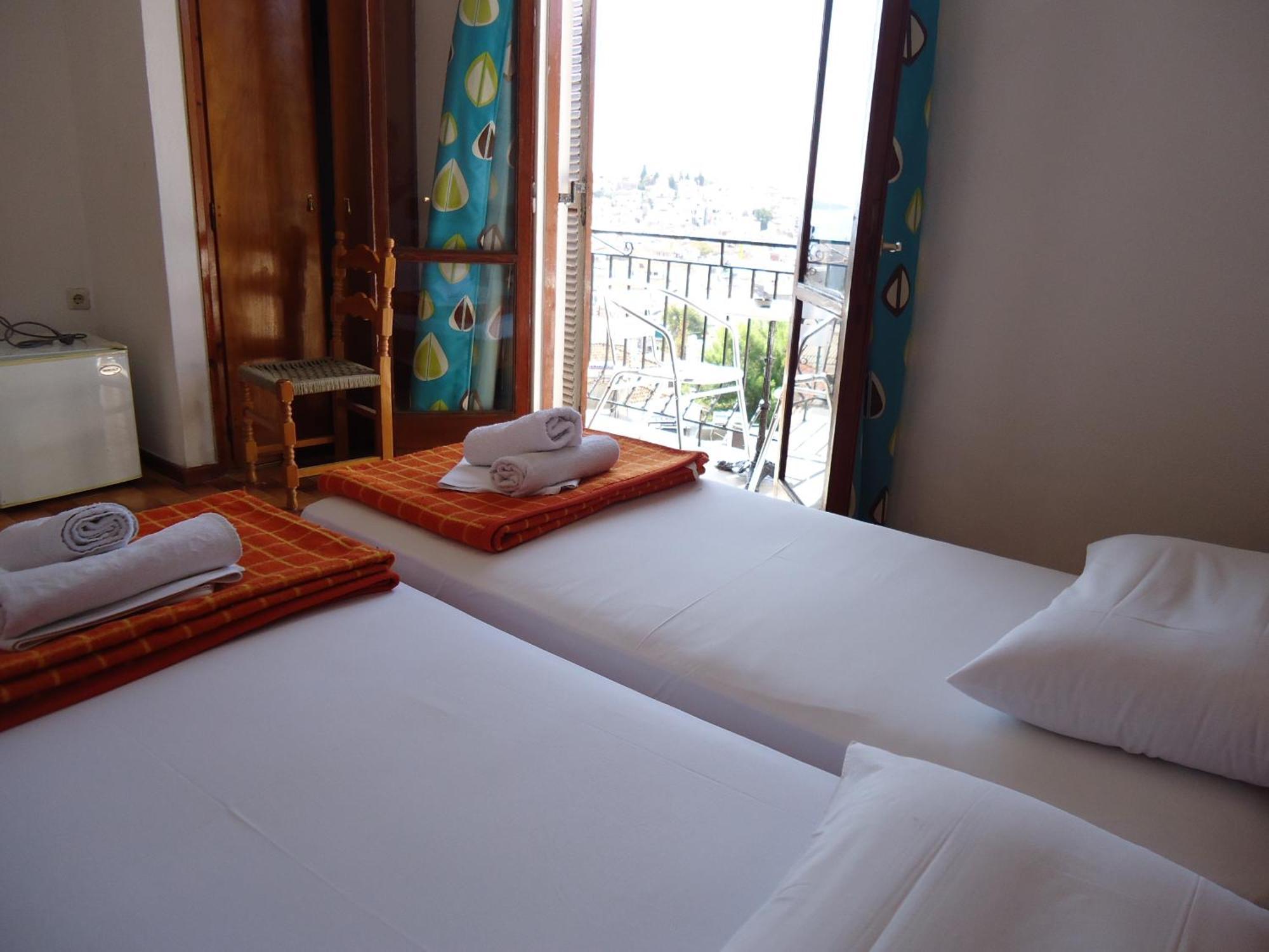 Pensionmargaritakotroniskiathos Skiathos Town