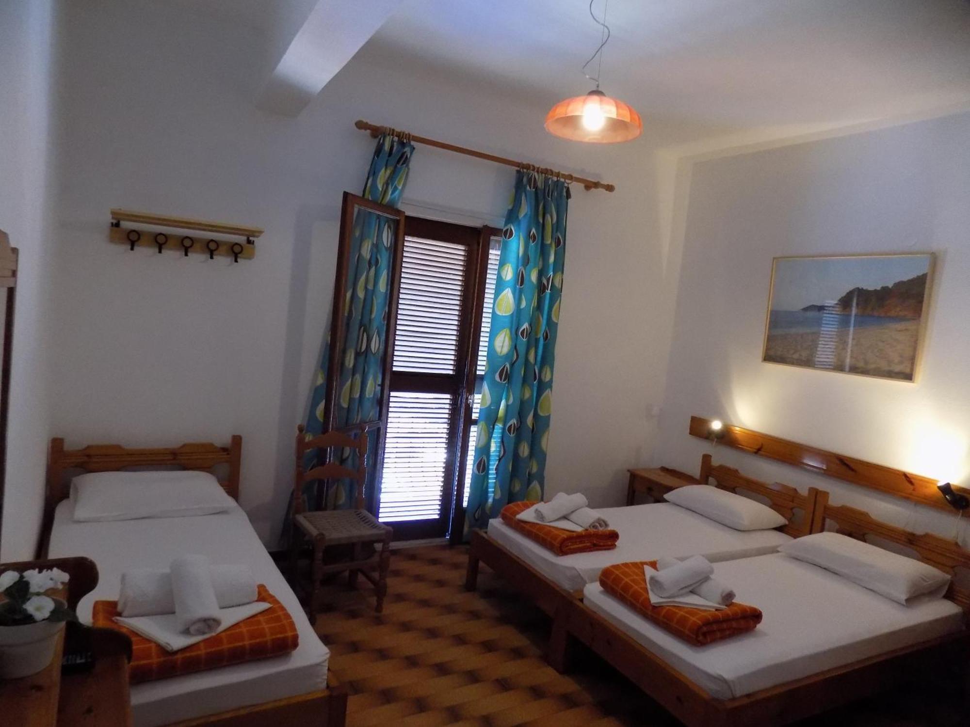 Pensionmargaritakotroniskiathos * Skiathos Town