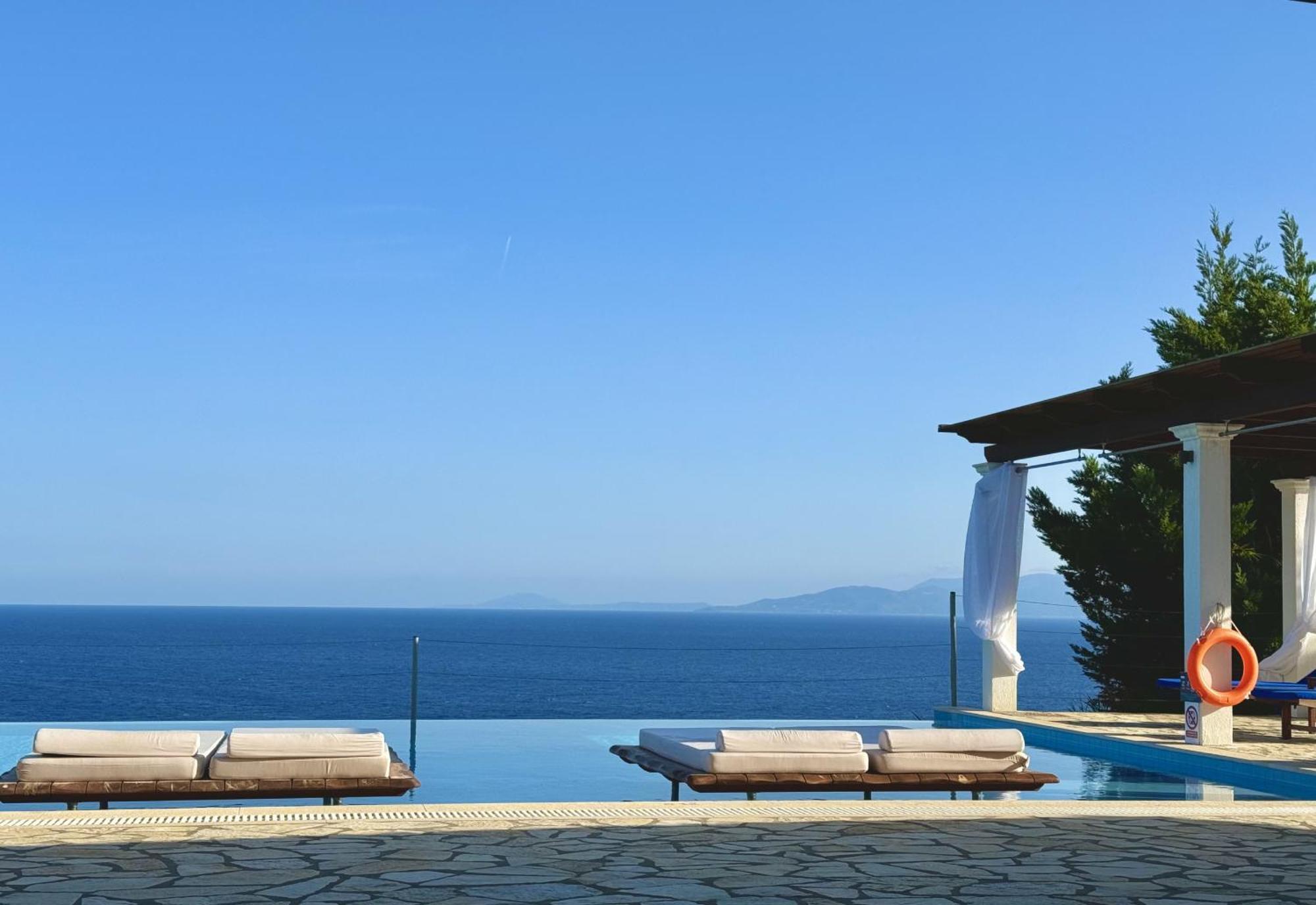 Kalypso Infinity Pool Livathos (Kefalonia)