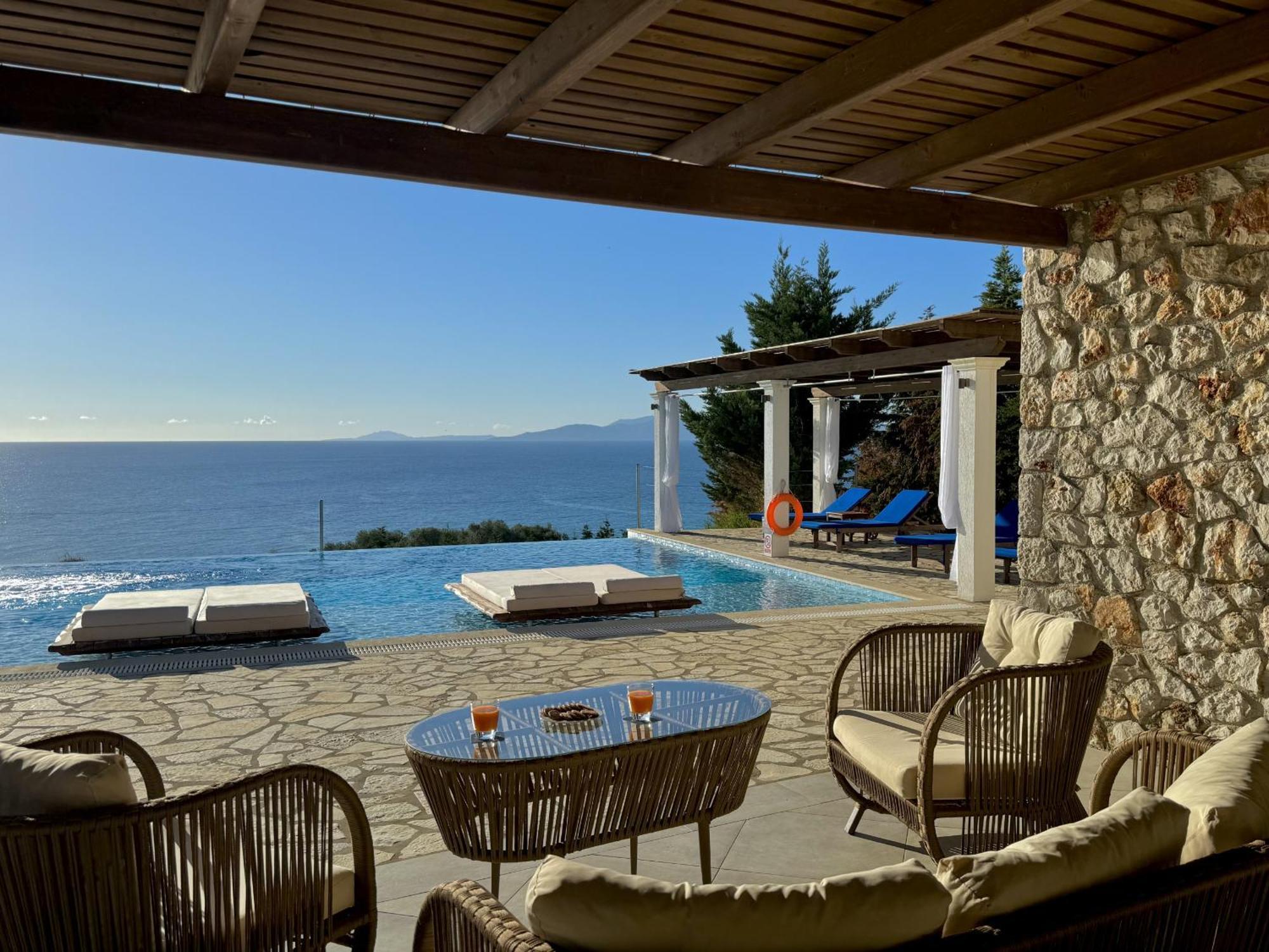 Villa Kalypso Infinity Pool Livathos (Kefalonia)