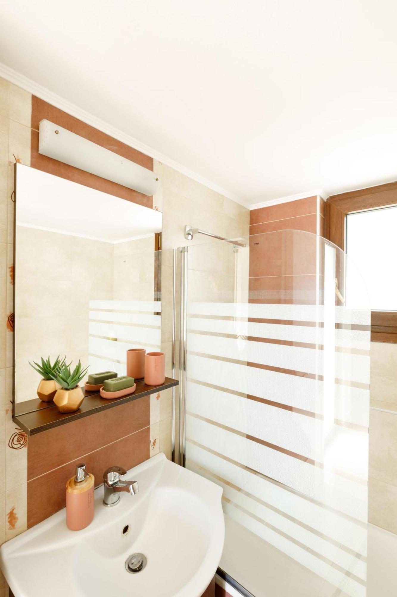 Oak Wood - Sea View Exclusive Maisonette
