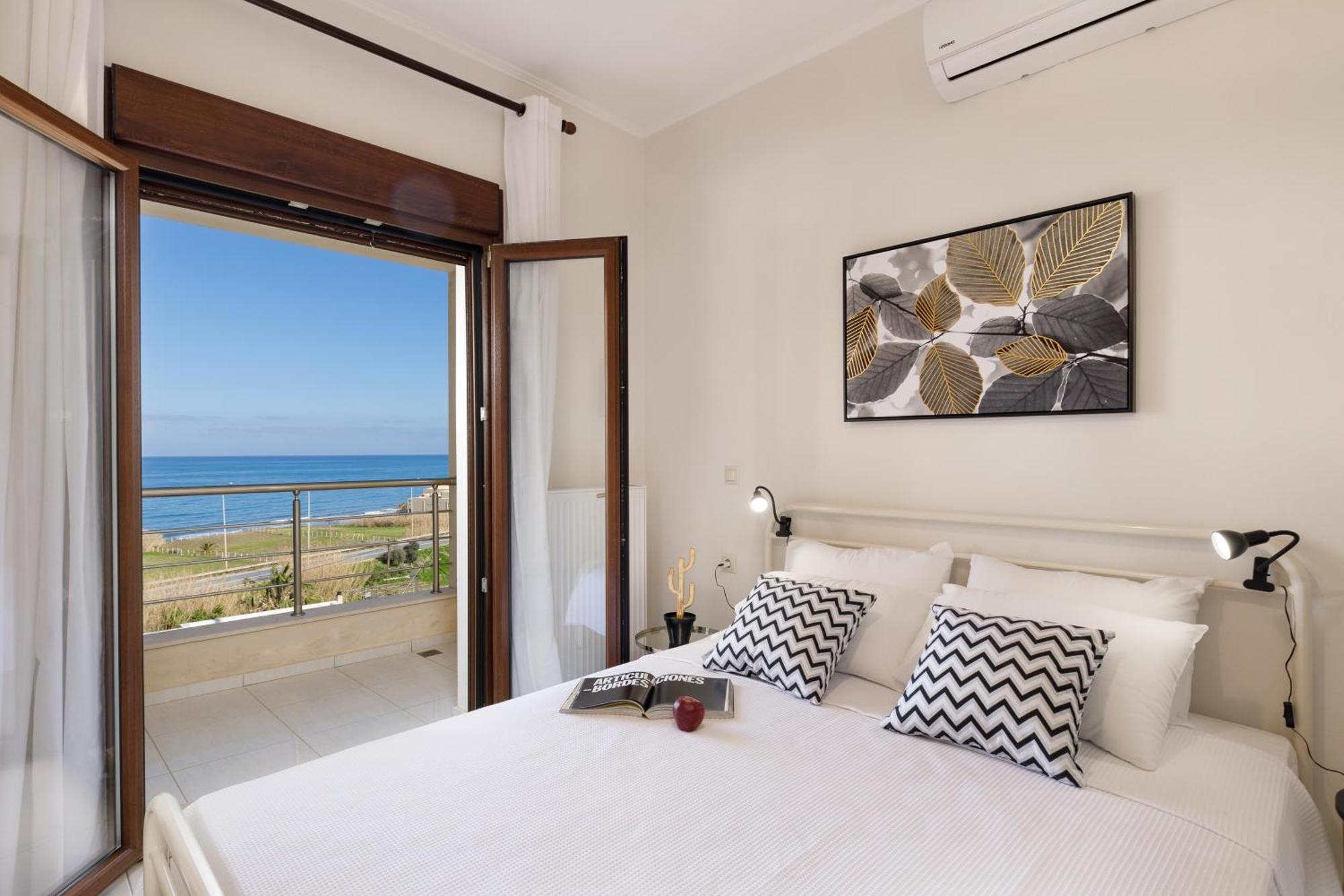 Oak Wood - Sea View Exclusive Maisonette * Sfakaki
