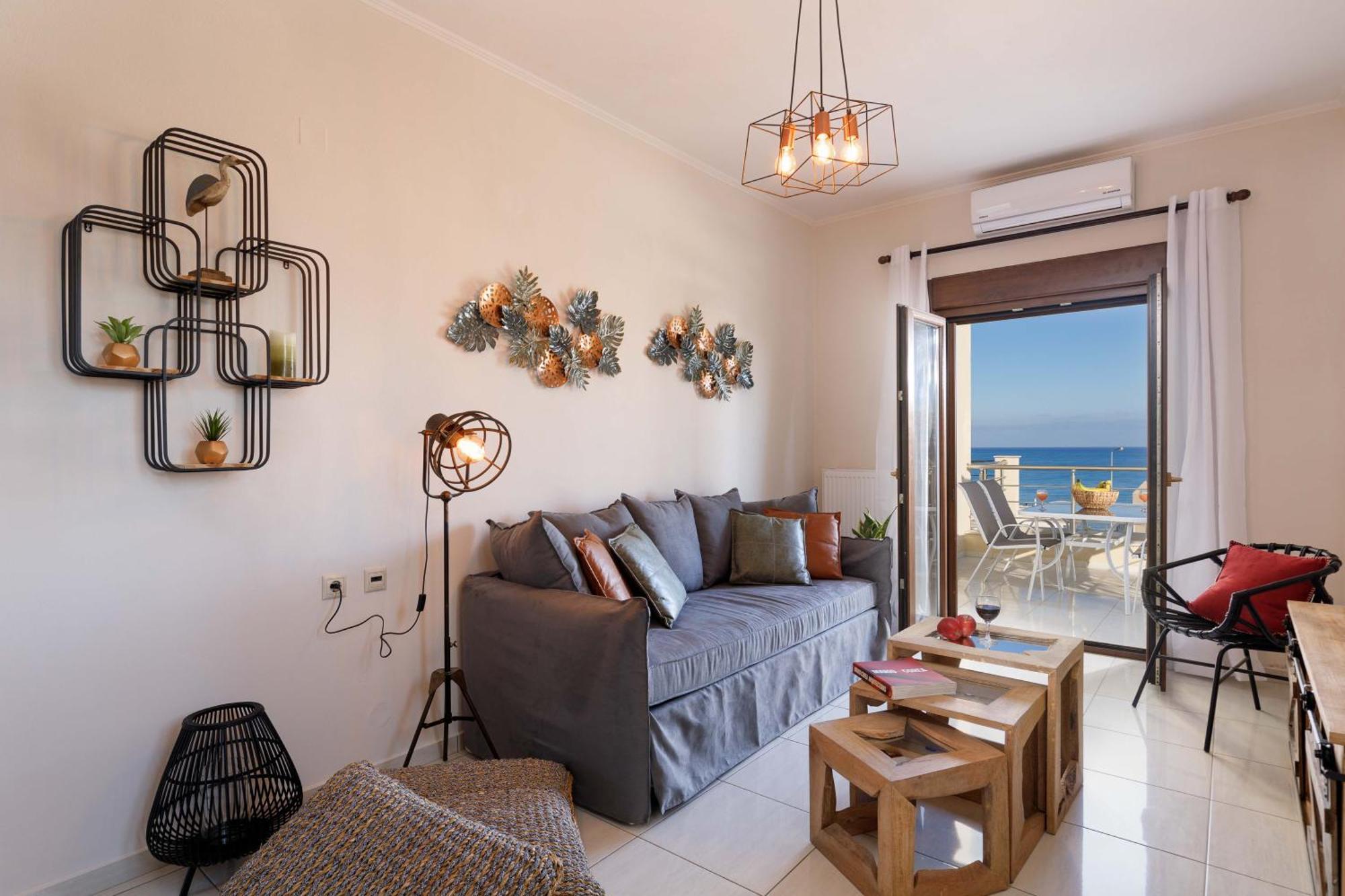 Oak Wood - Sea View Exclusive Maisonette *