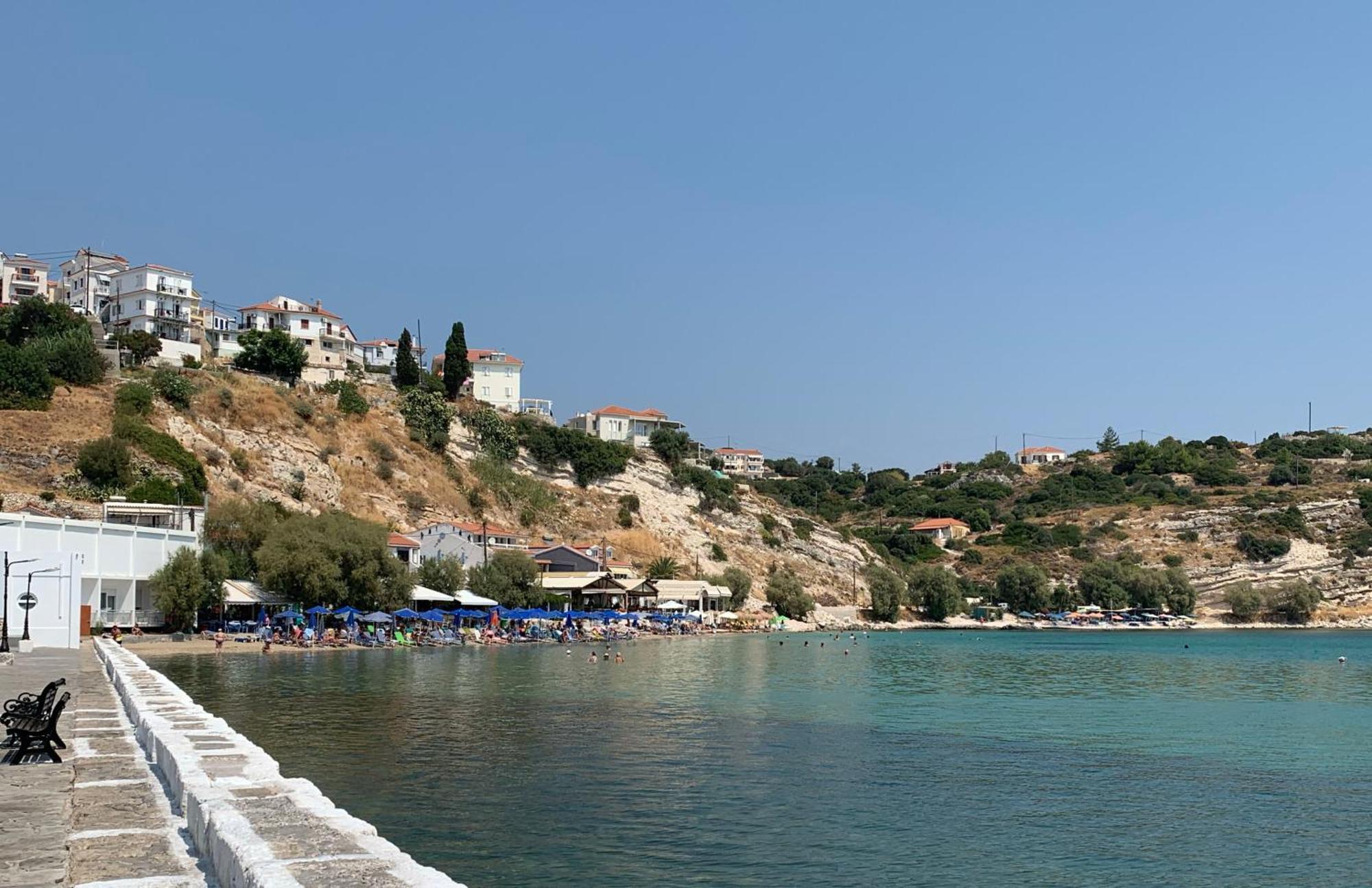 Harbour *