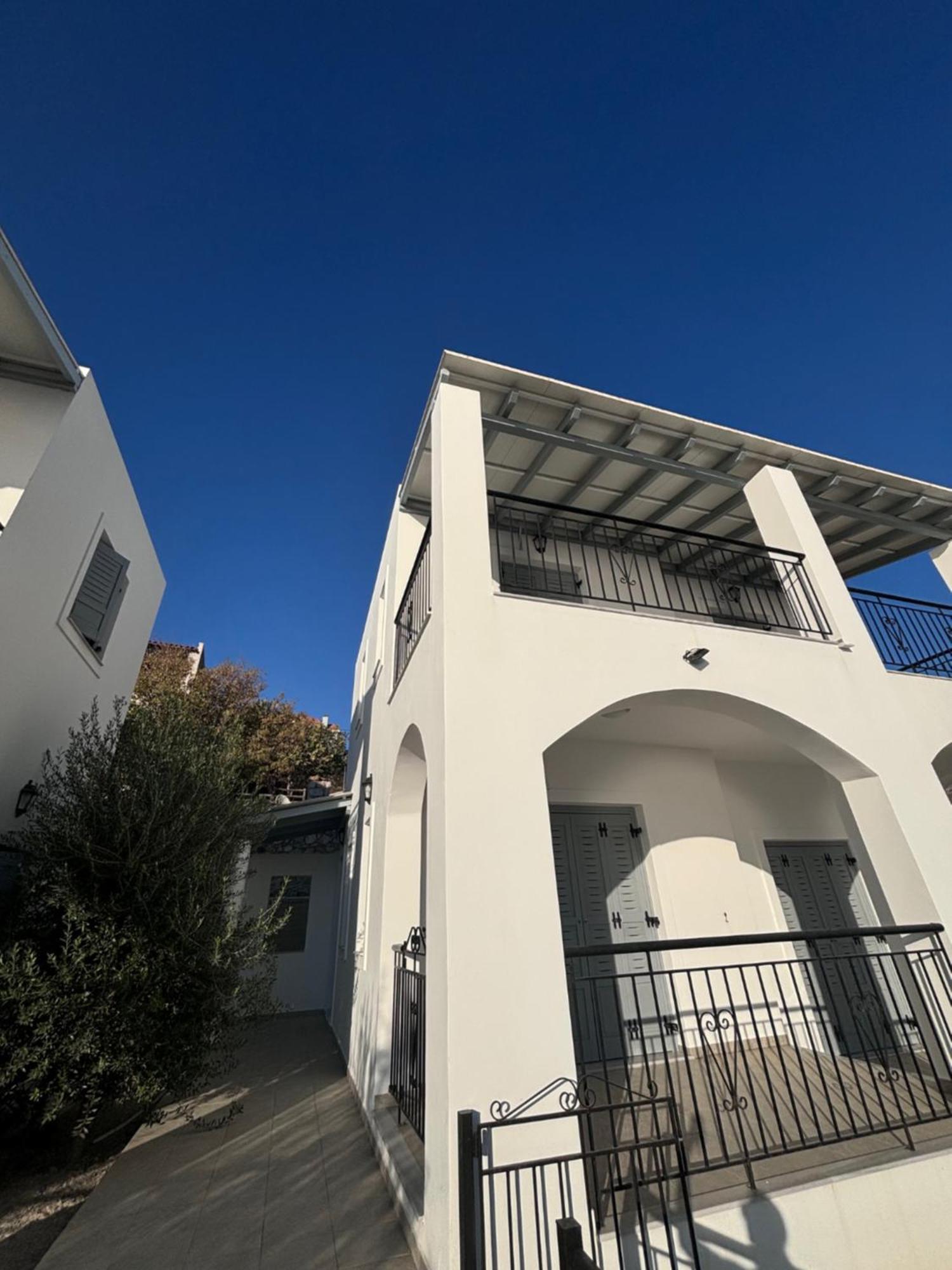 Holiday home Three Olive Homes
