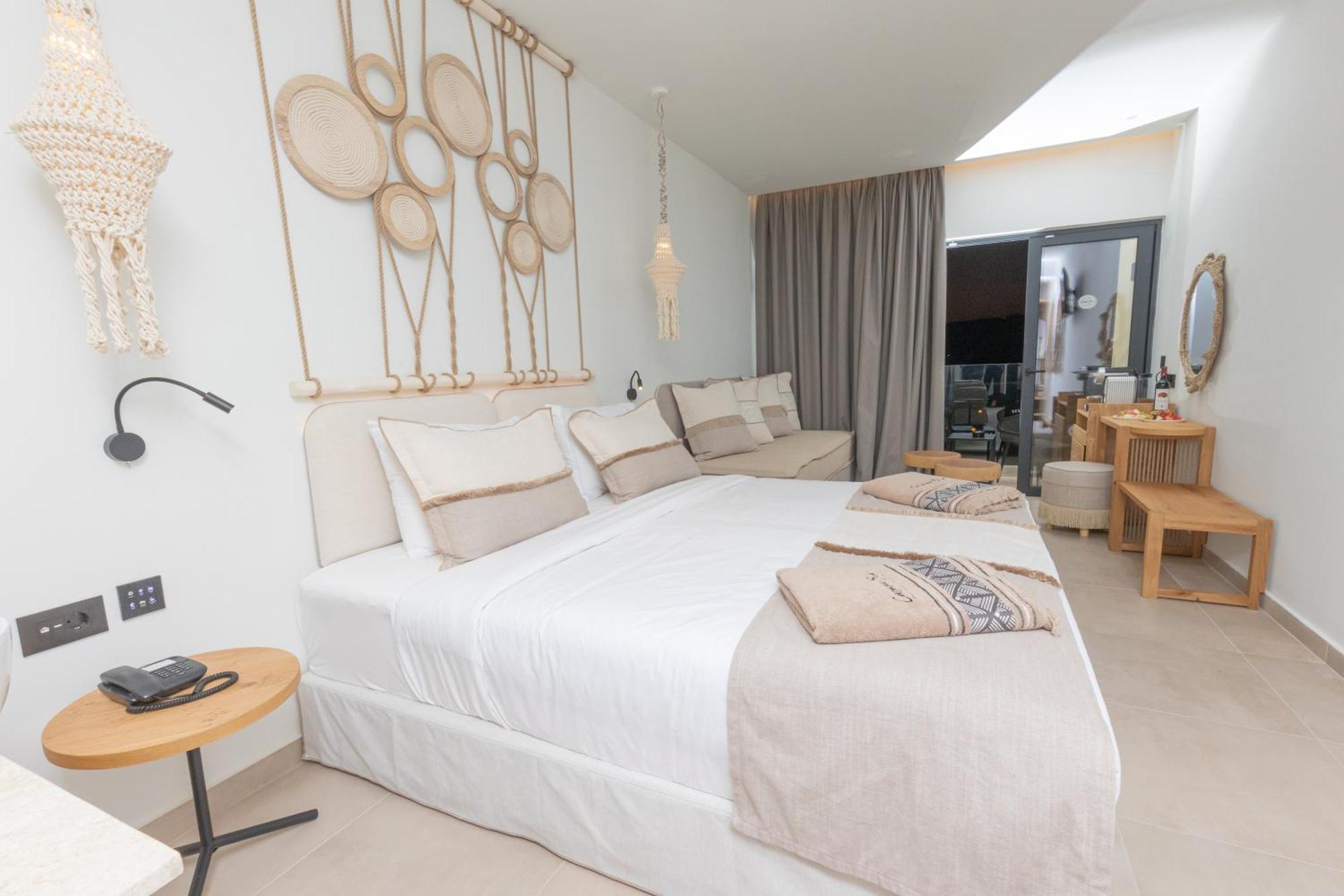 Blu Lifestyle Boutique & 5*