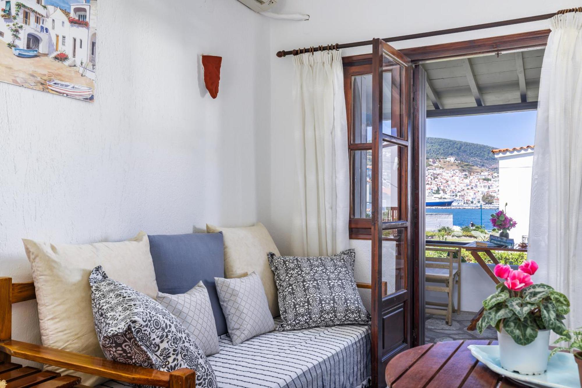 Elpiniki Skopelos Town