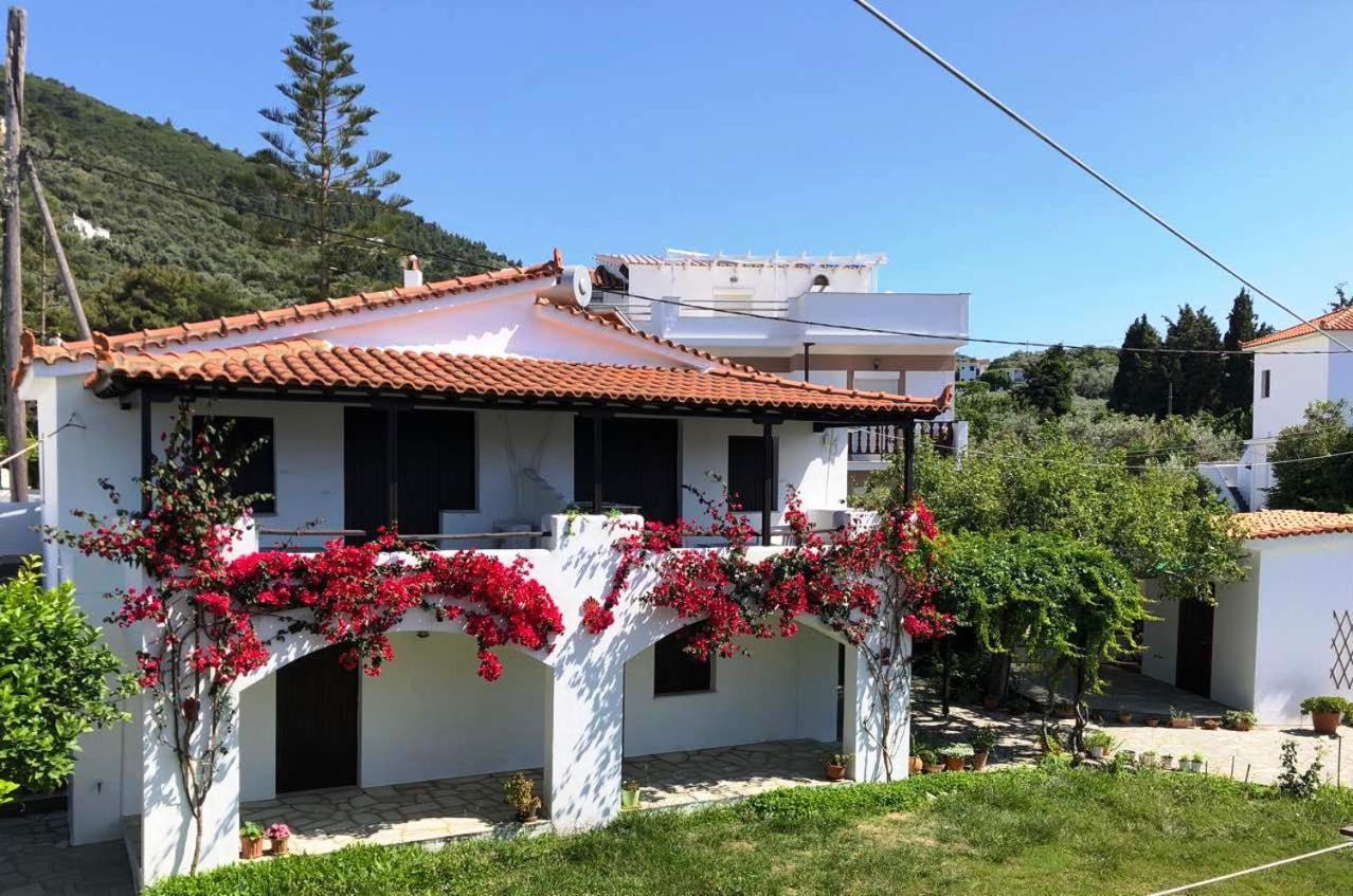 Aparthotel Elpiniki 2*