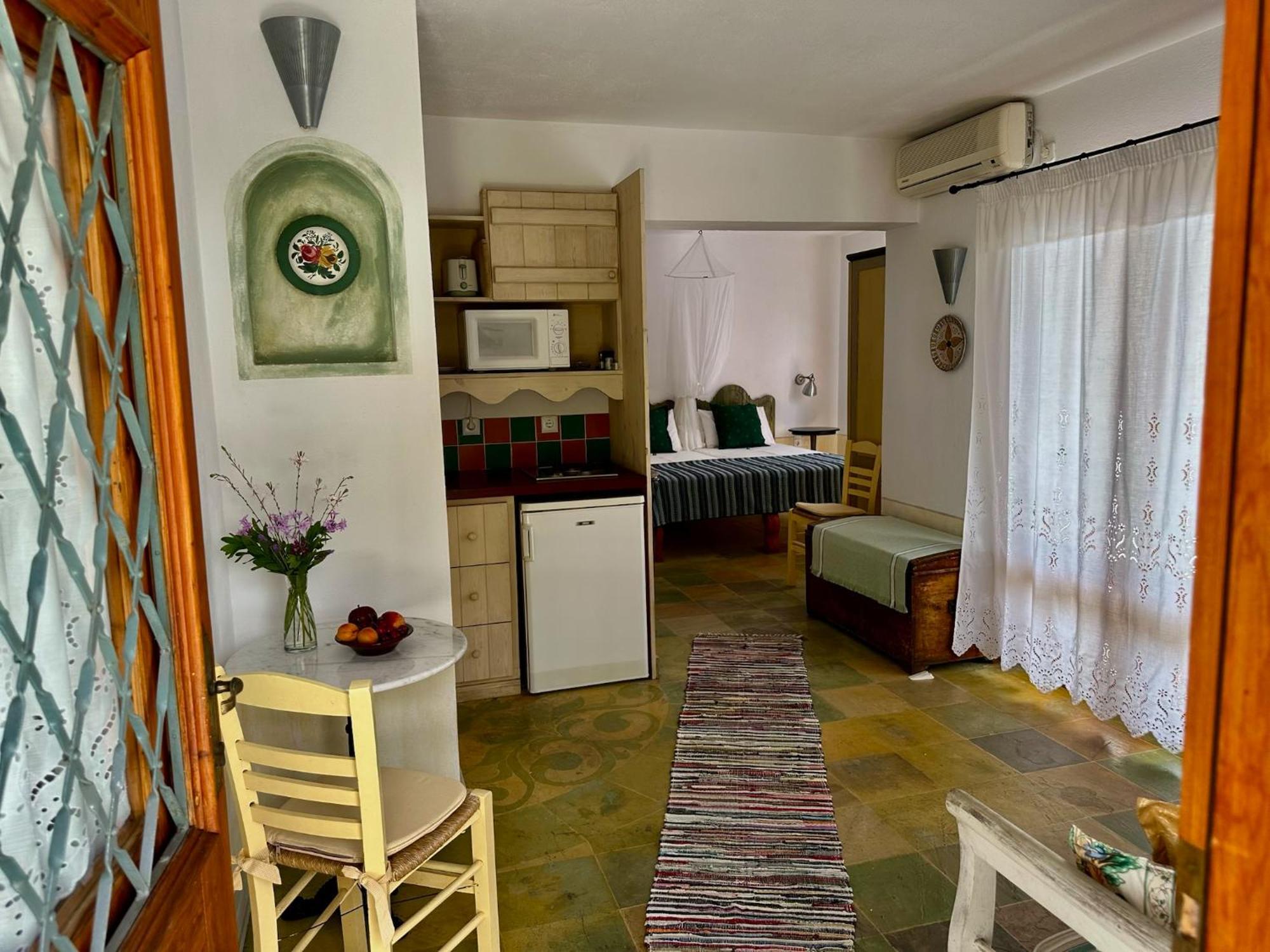 Athena Megali Ammos (Skiathos)