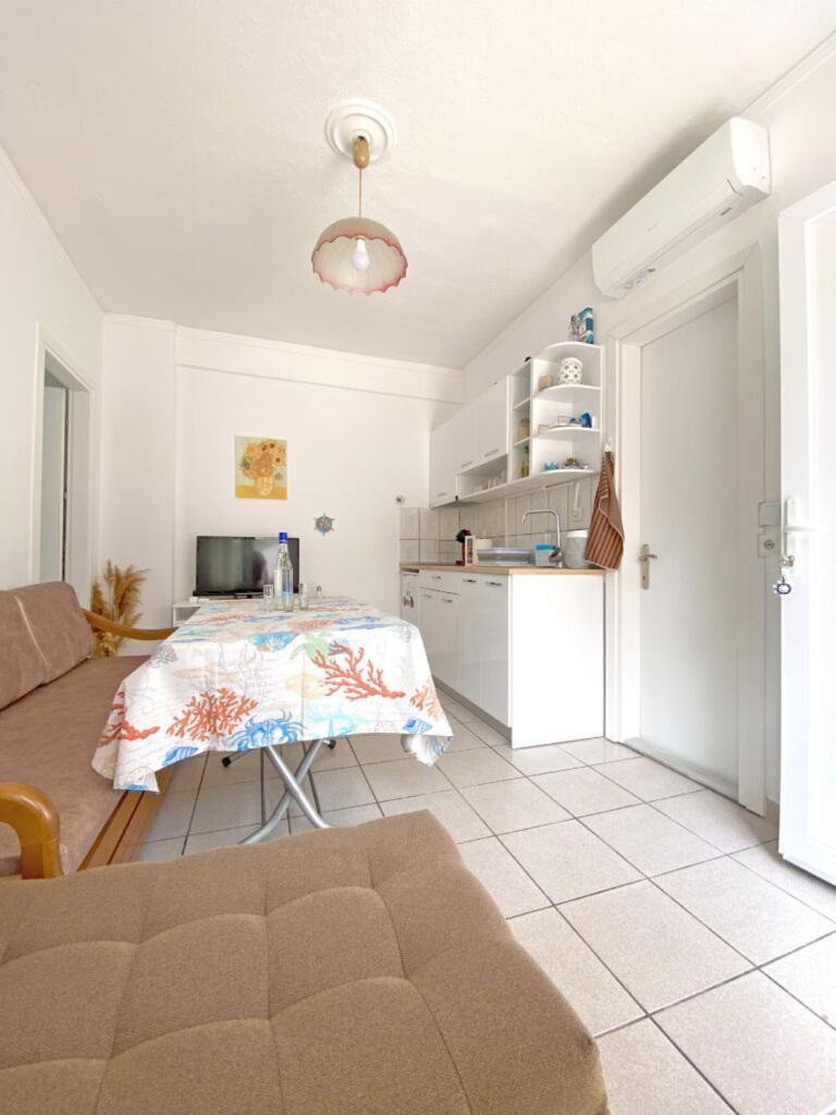 Apartment Veranda Paralia Ofriniou