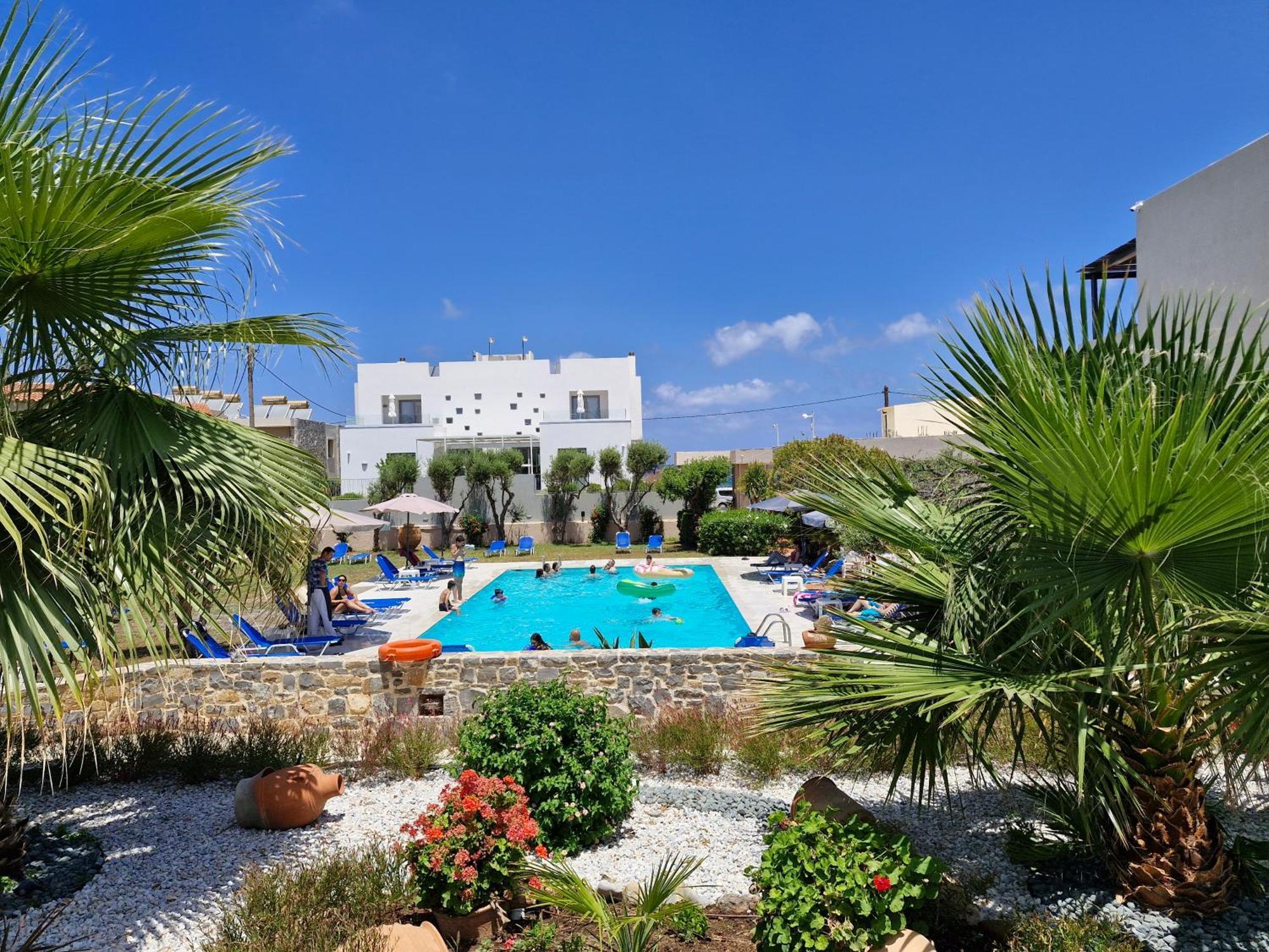 Aparthotel Creteco & Gournes Gouvon