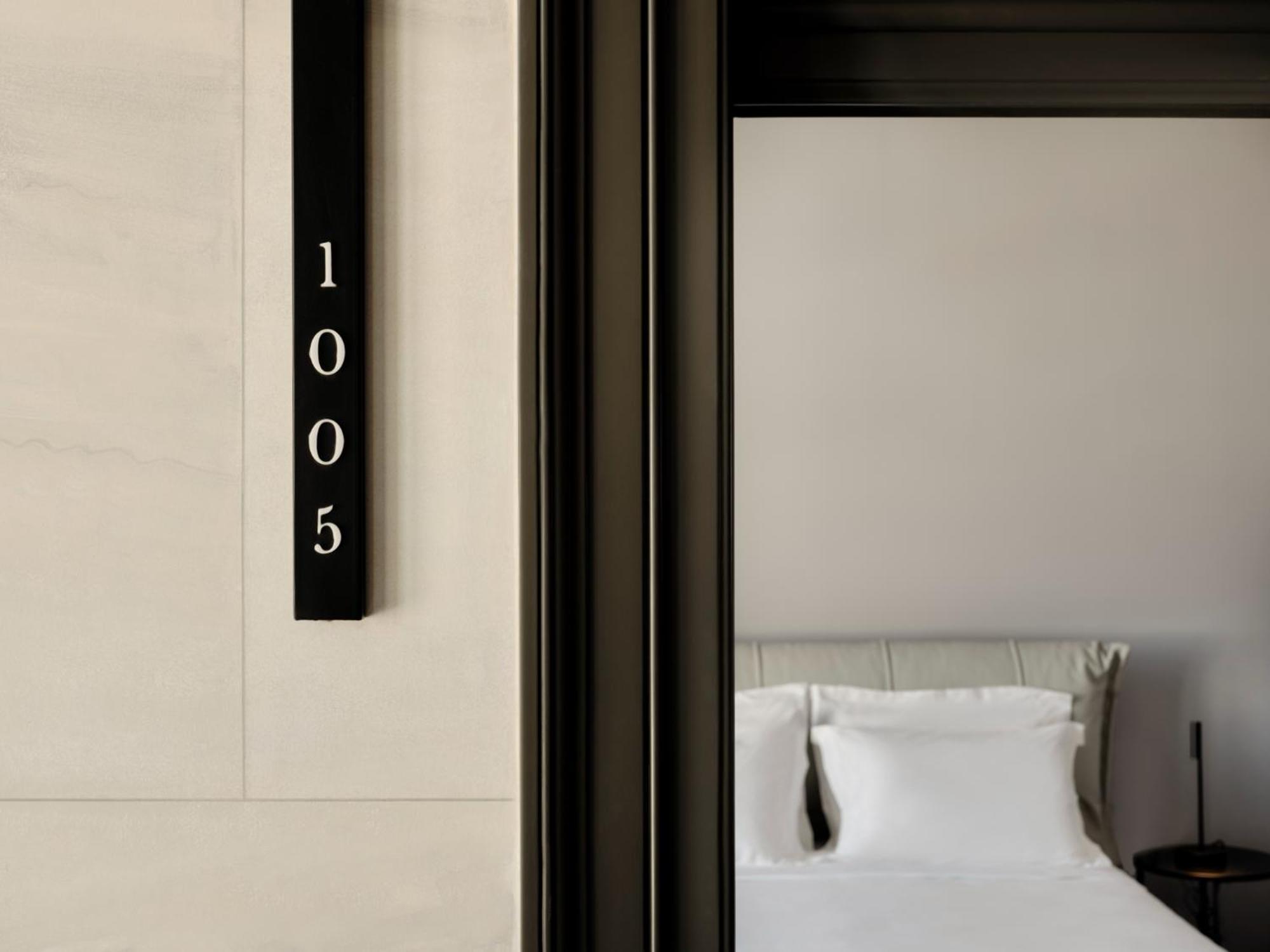 Argini Syros Hotel 5*