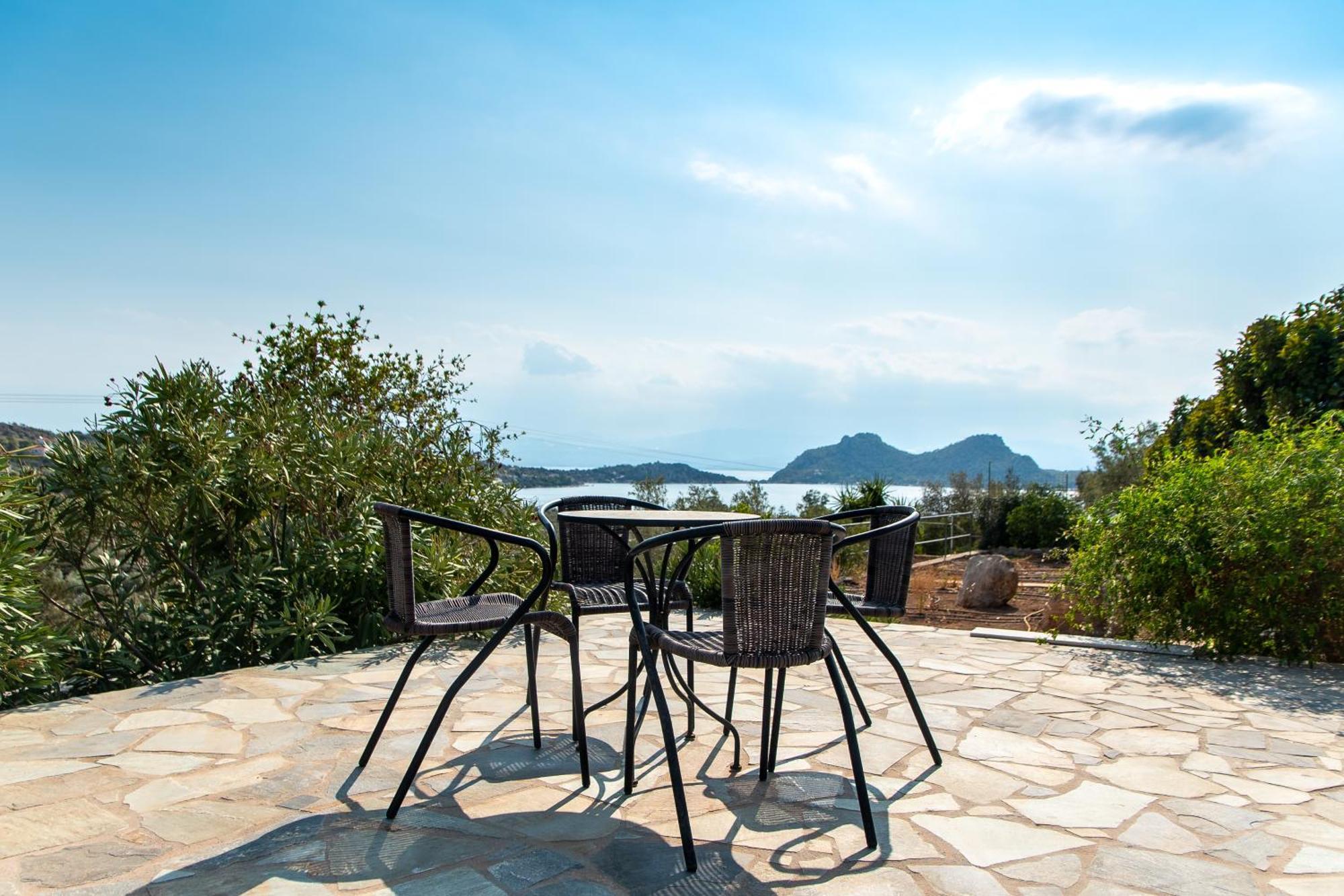 Villa Marianne's Olive Grove Vouliagmeni Lake