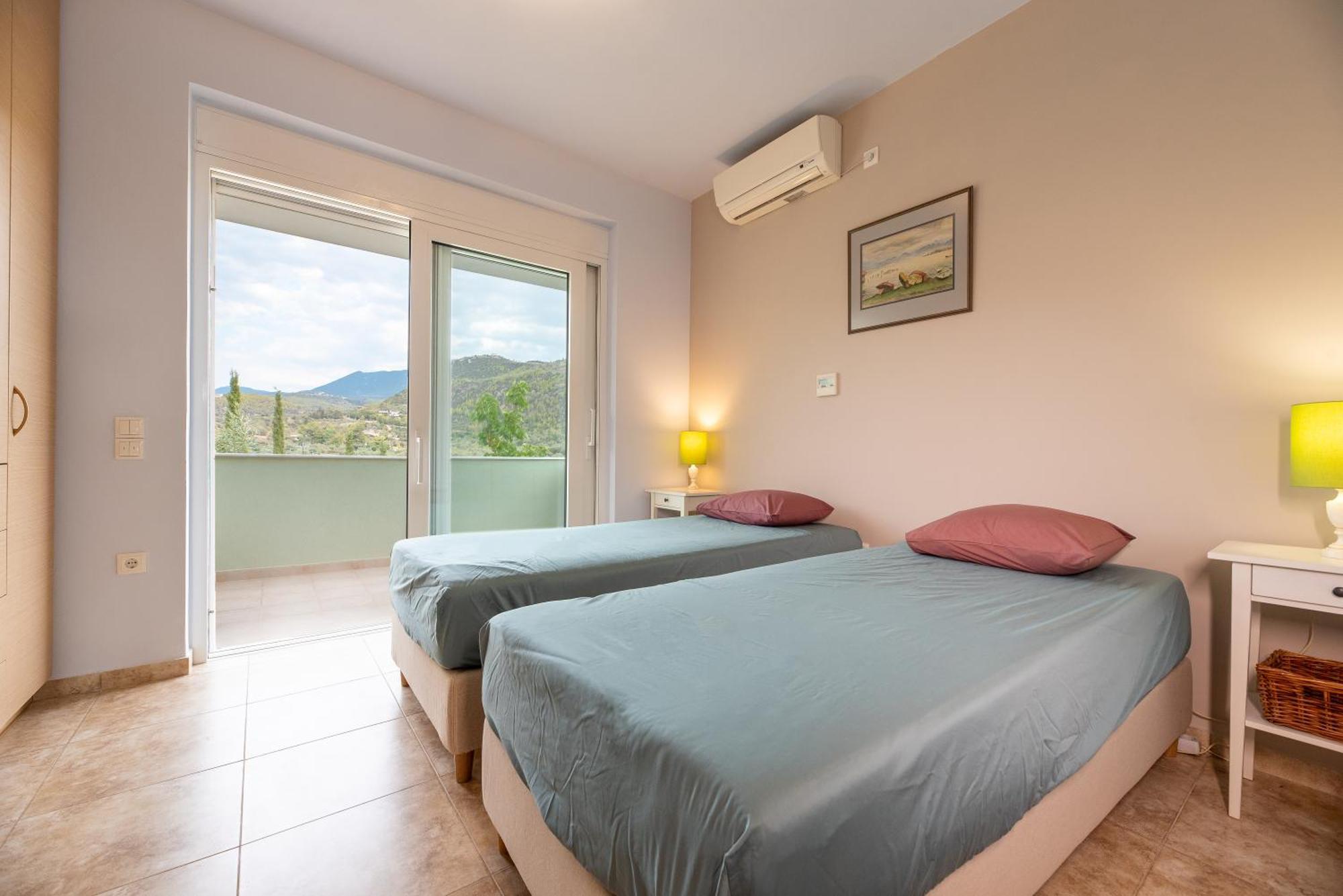 Marianne's Olive Grove Villa