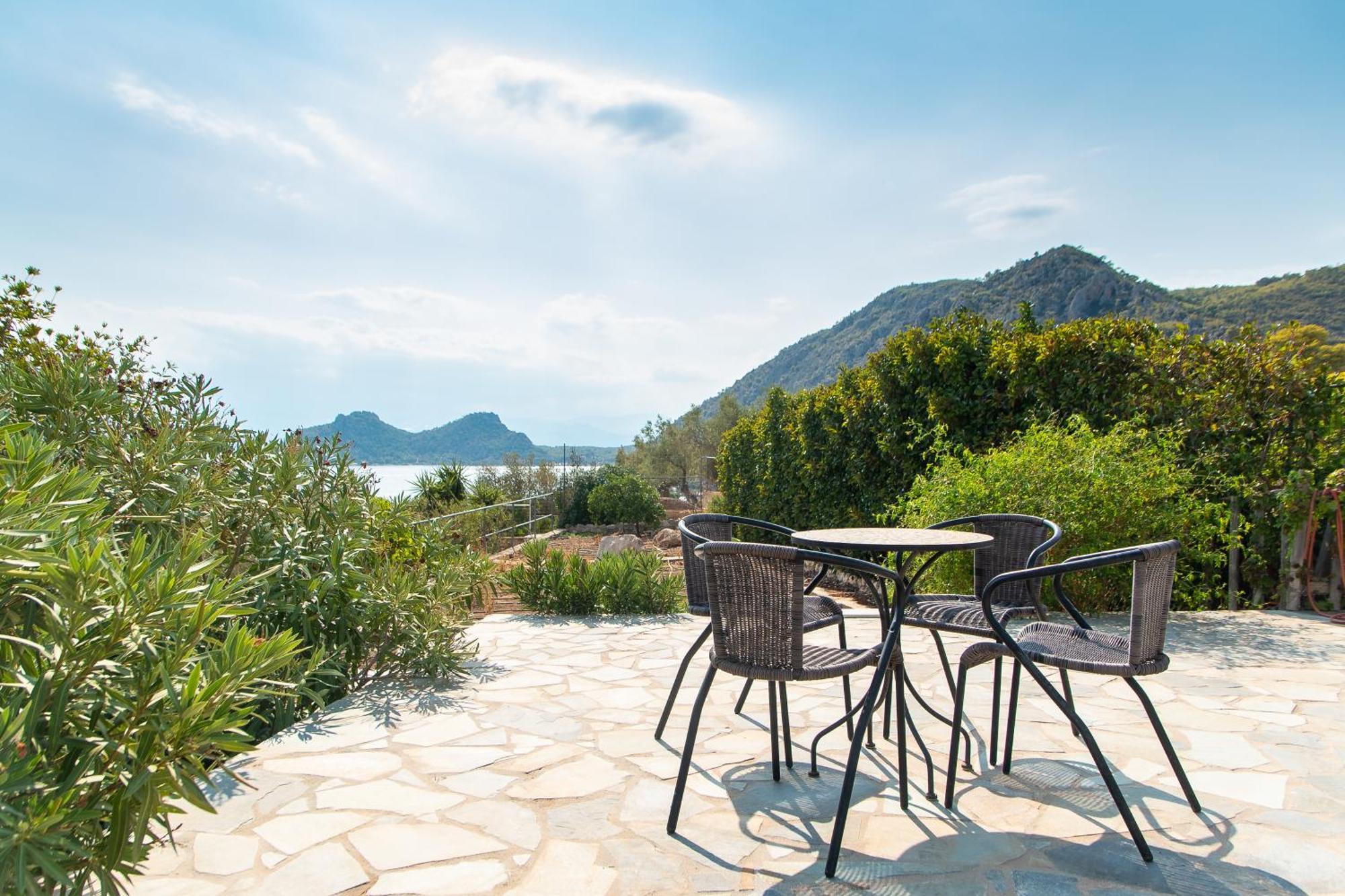 Marianne's Olive Grove Villa