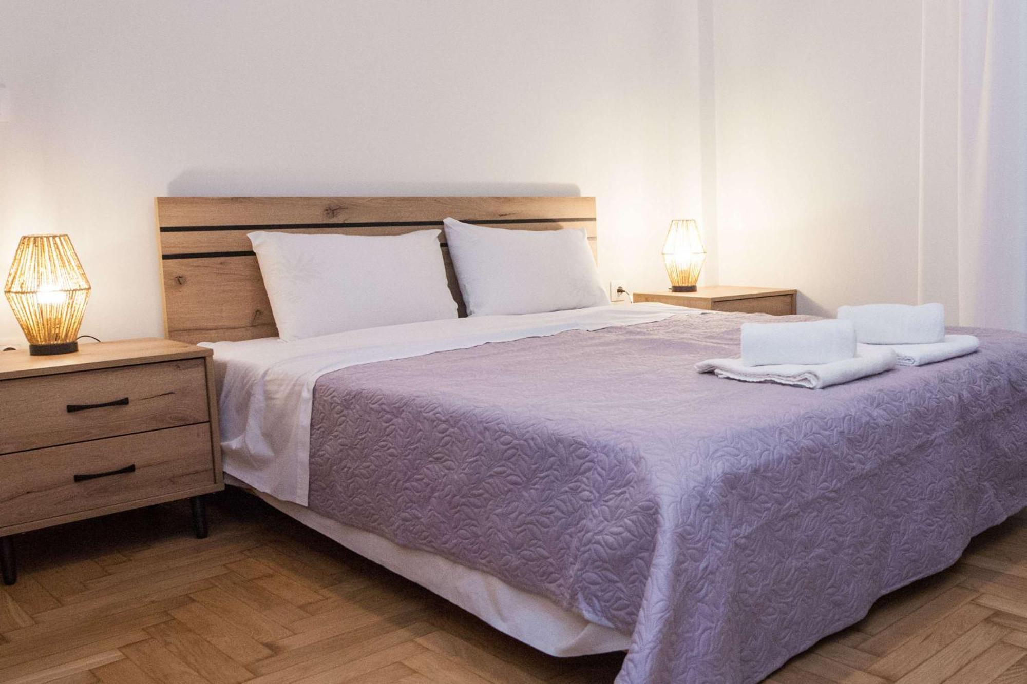 Fresh Urban 1 Bd With Balcony In Zografou Apartment *