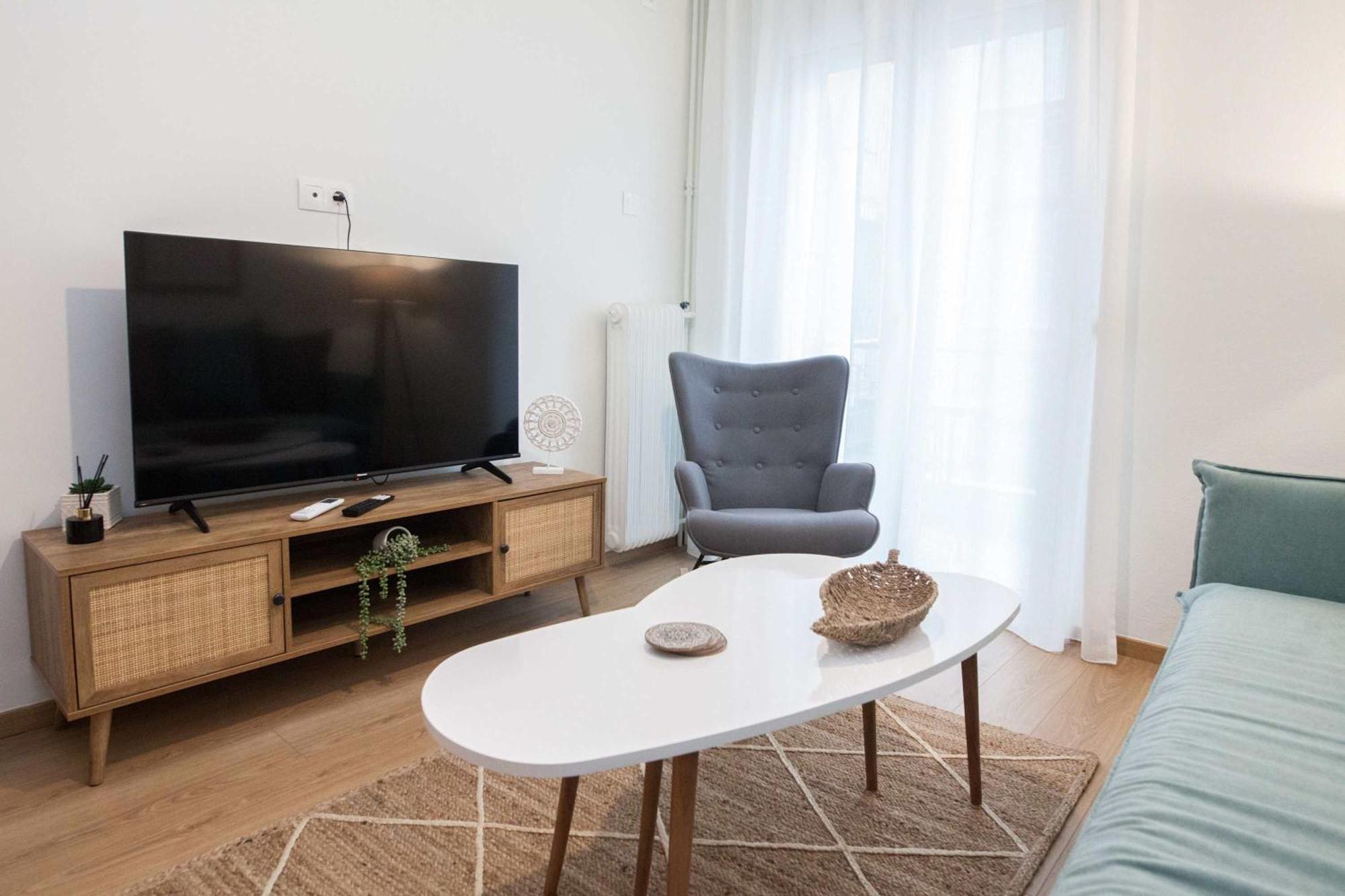 Fresh Urban 1 Bd With Balcony In Zografou Apartment Athens
