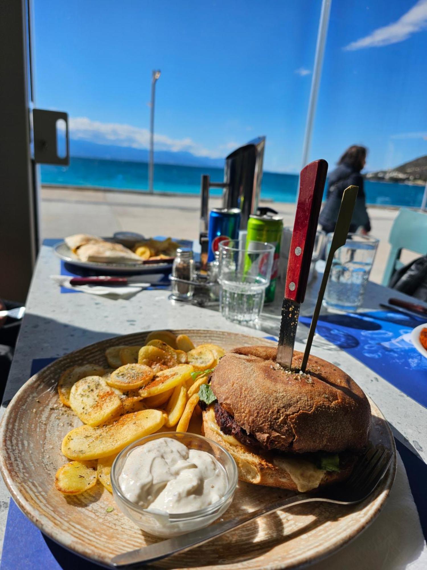 Stela Loutraki (Corinthia)