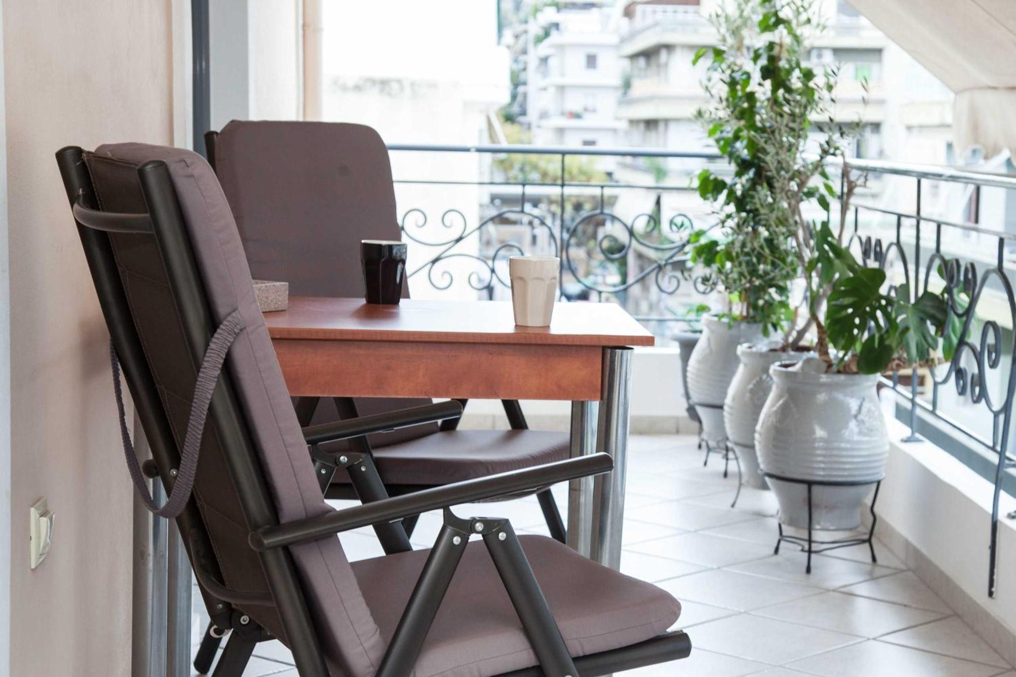 Elegant Spacious 2bd With Balcony In Petralona *