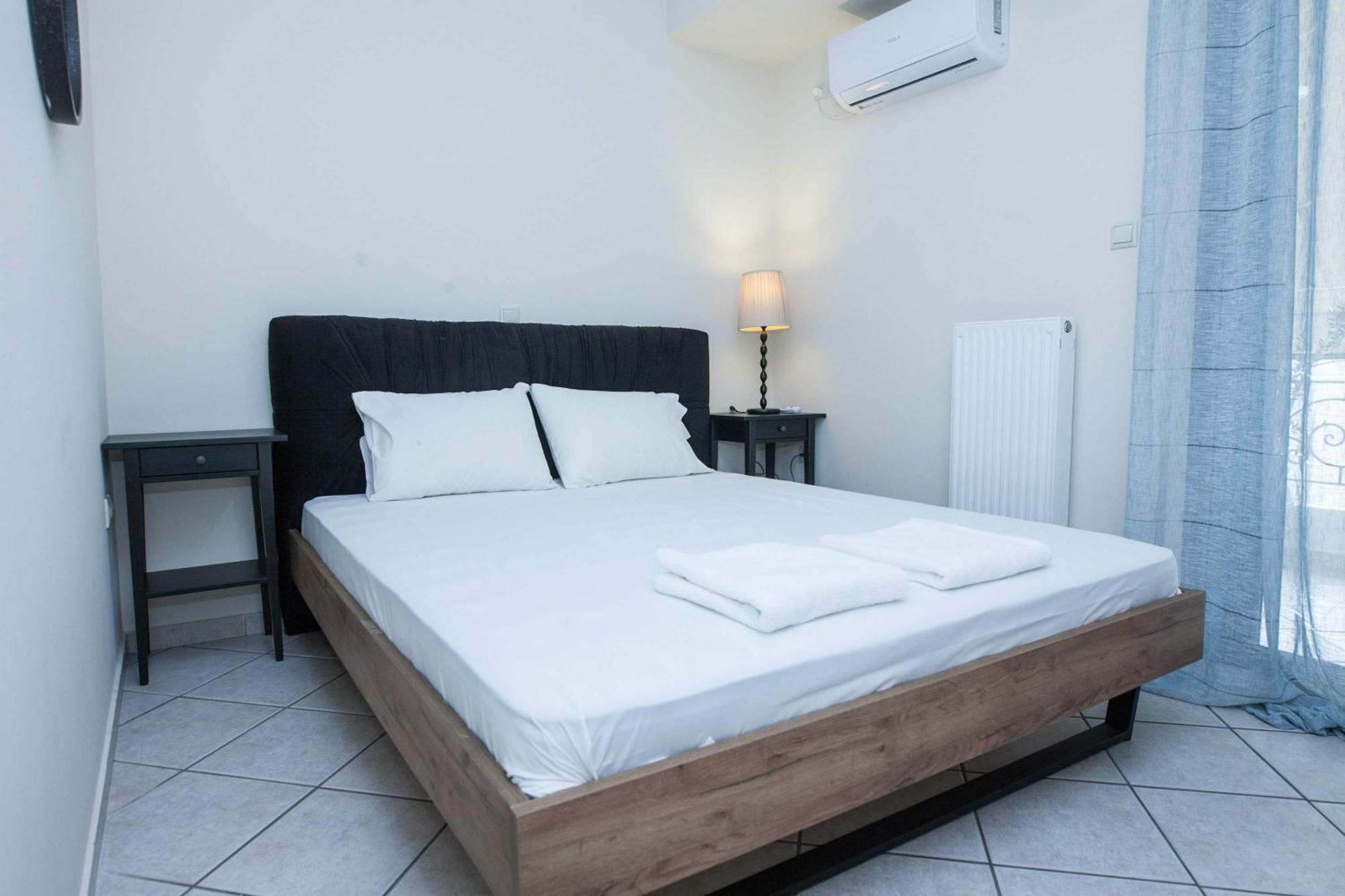 Apartment Elegant Spacious 2bd With Balcony In Petralona *