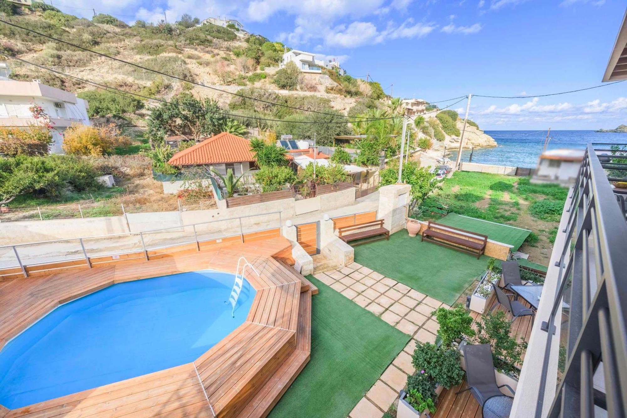 Homes Bluegreen - Beachfront, Pool, Garden And Bbq - Near Heraklion Ligaria (Crete)