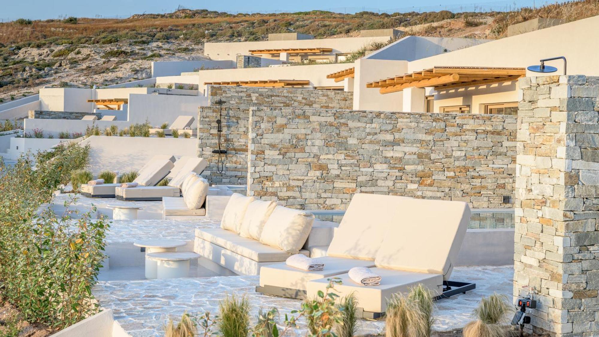 Solus Milos Hotel *