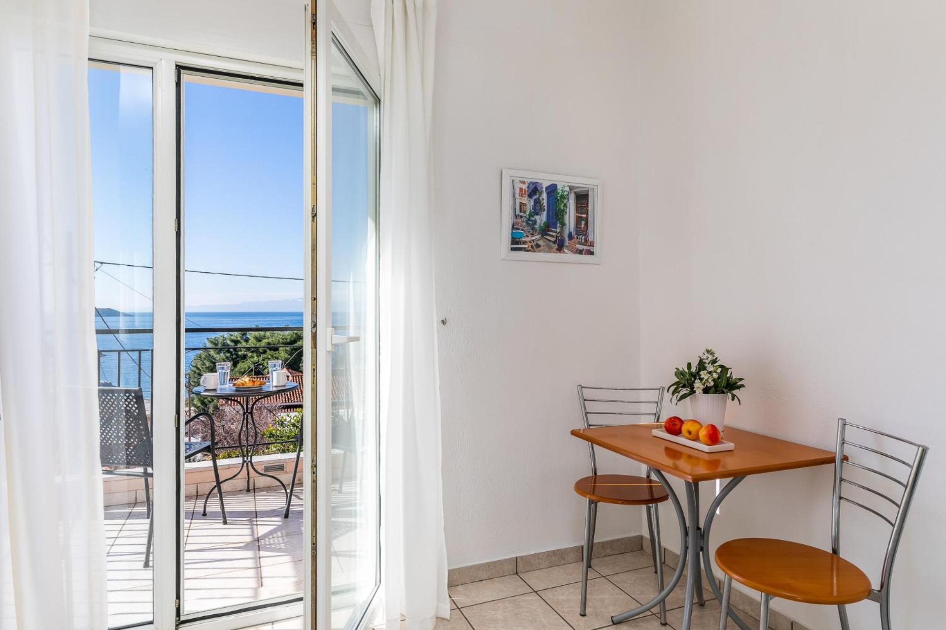 Belvedere Skopelos Aparthotel *