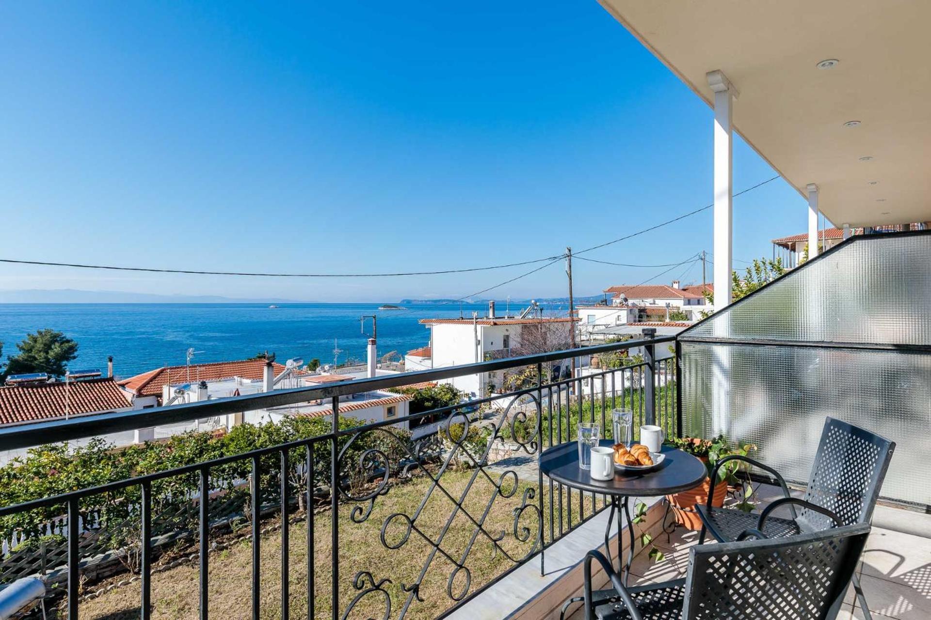 Belvedere Skopelos * Neo Klima