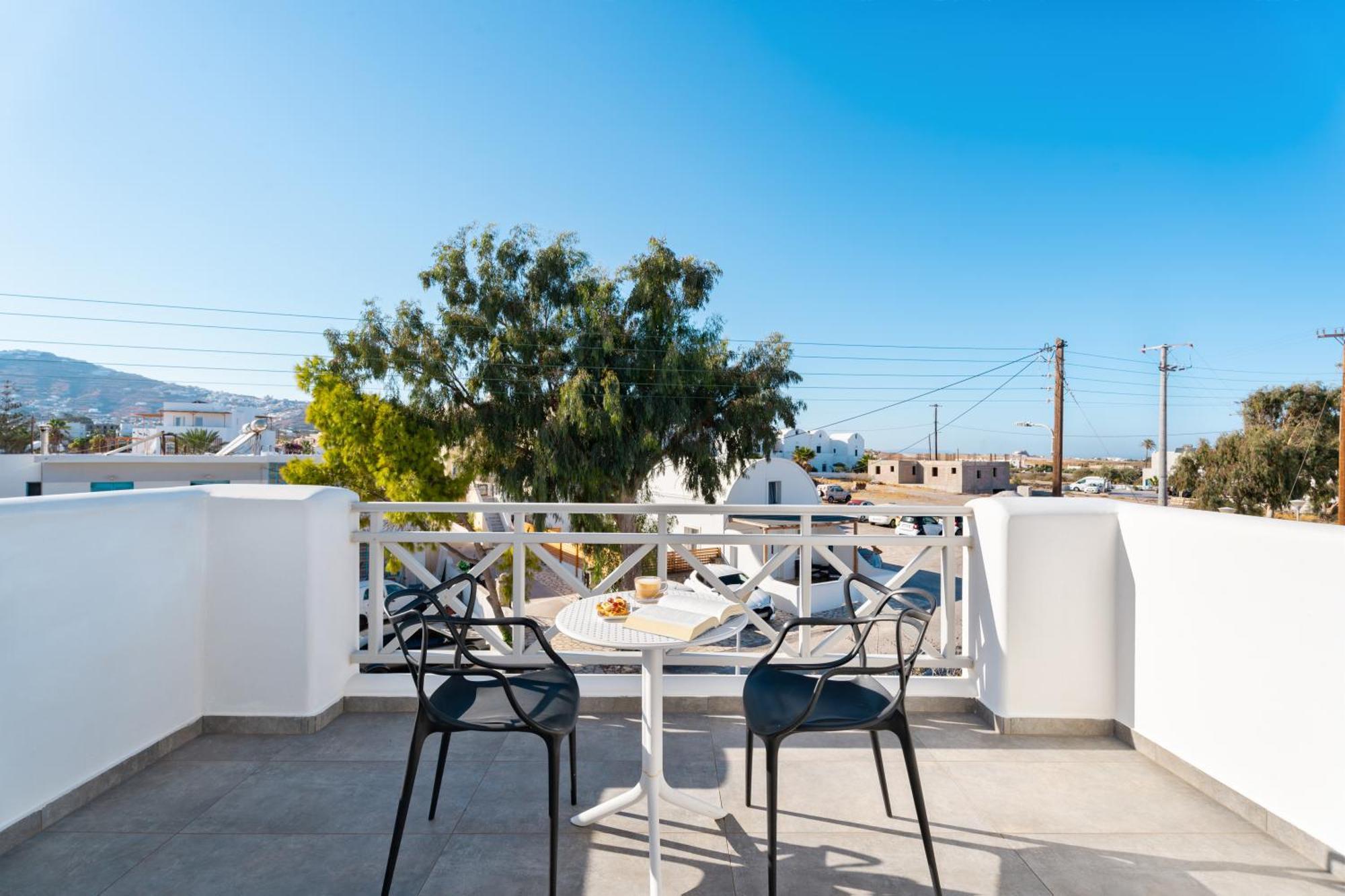La Bellezza Eco Boutique Kamari (Santorini)