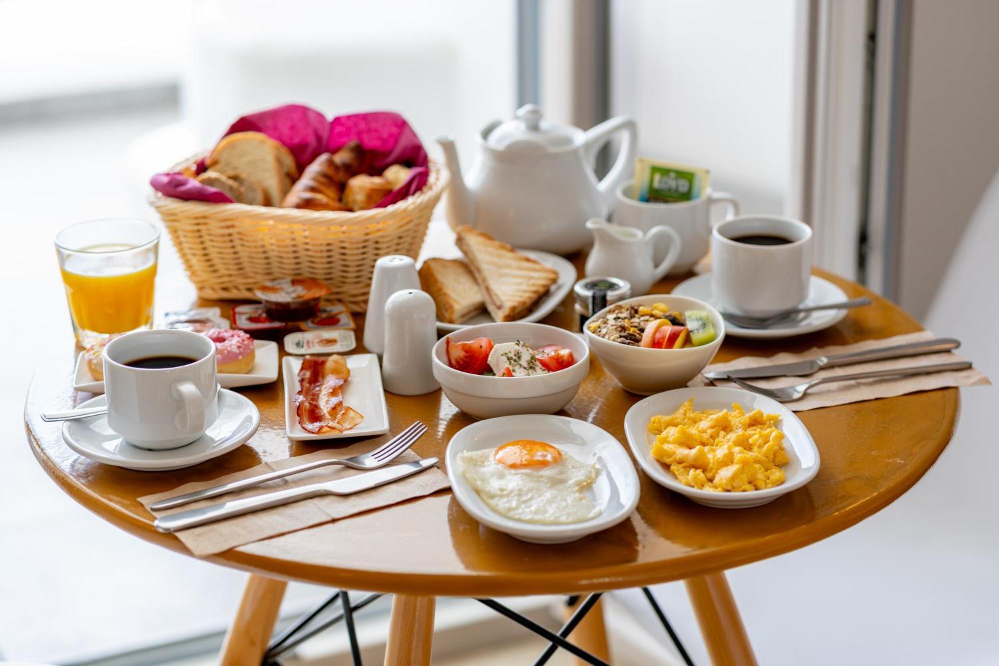 La Bellezza Eco Boutique 4* Kamari (Santorini)