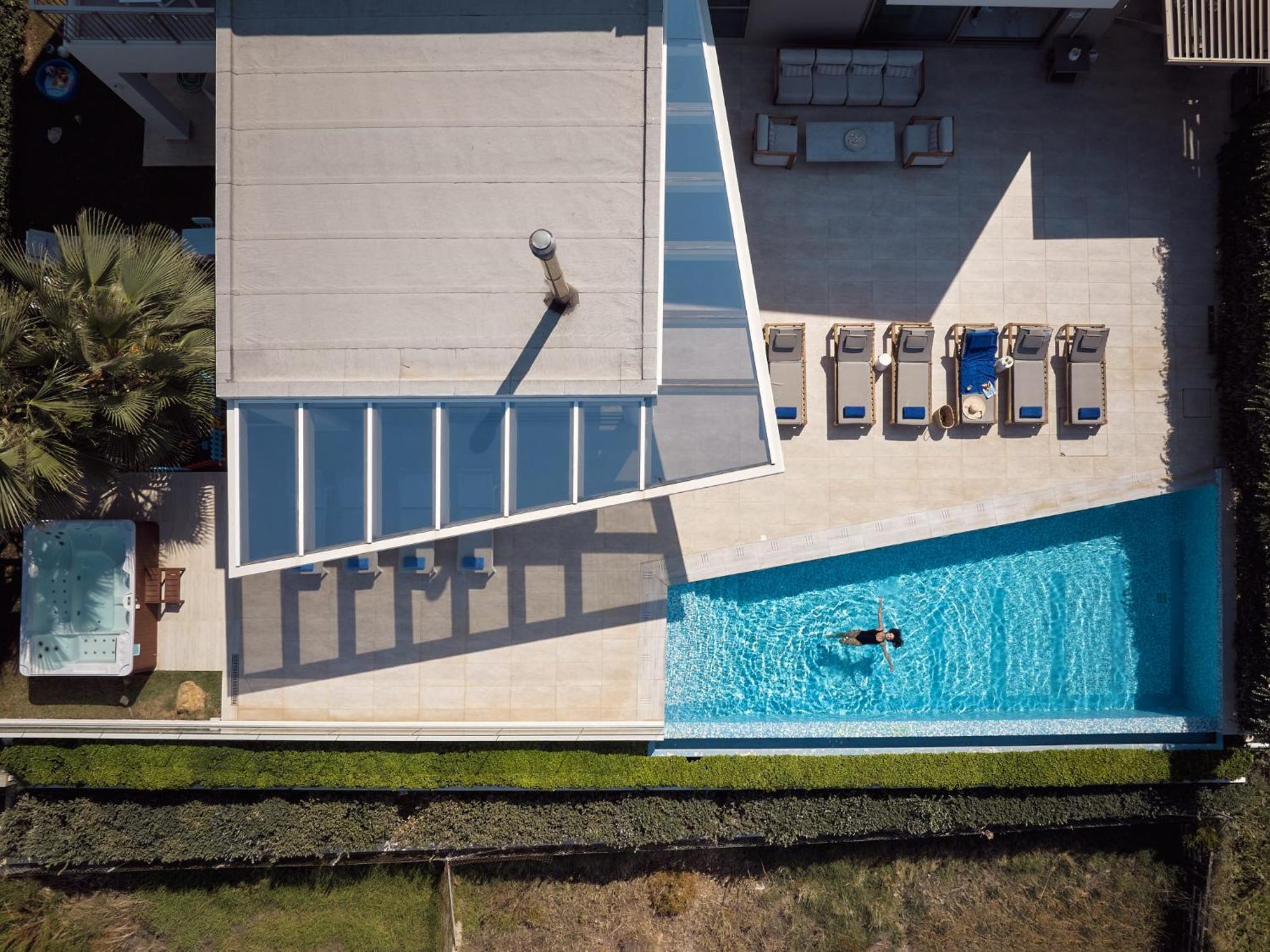 Thalassa Residence, Pool, Whirlpool & Seaviews, By Thinkvilla Panormos (Crete)