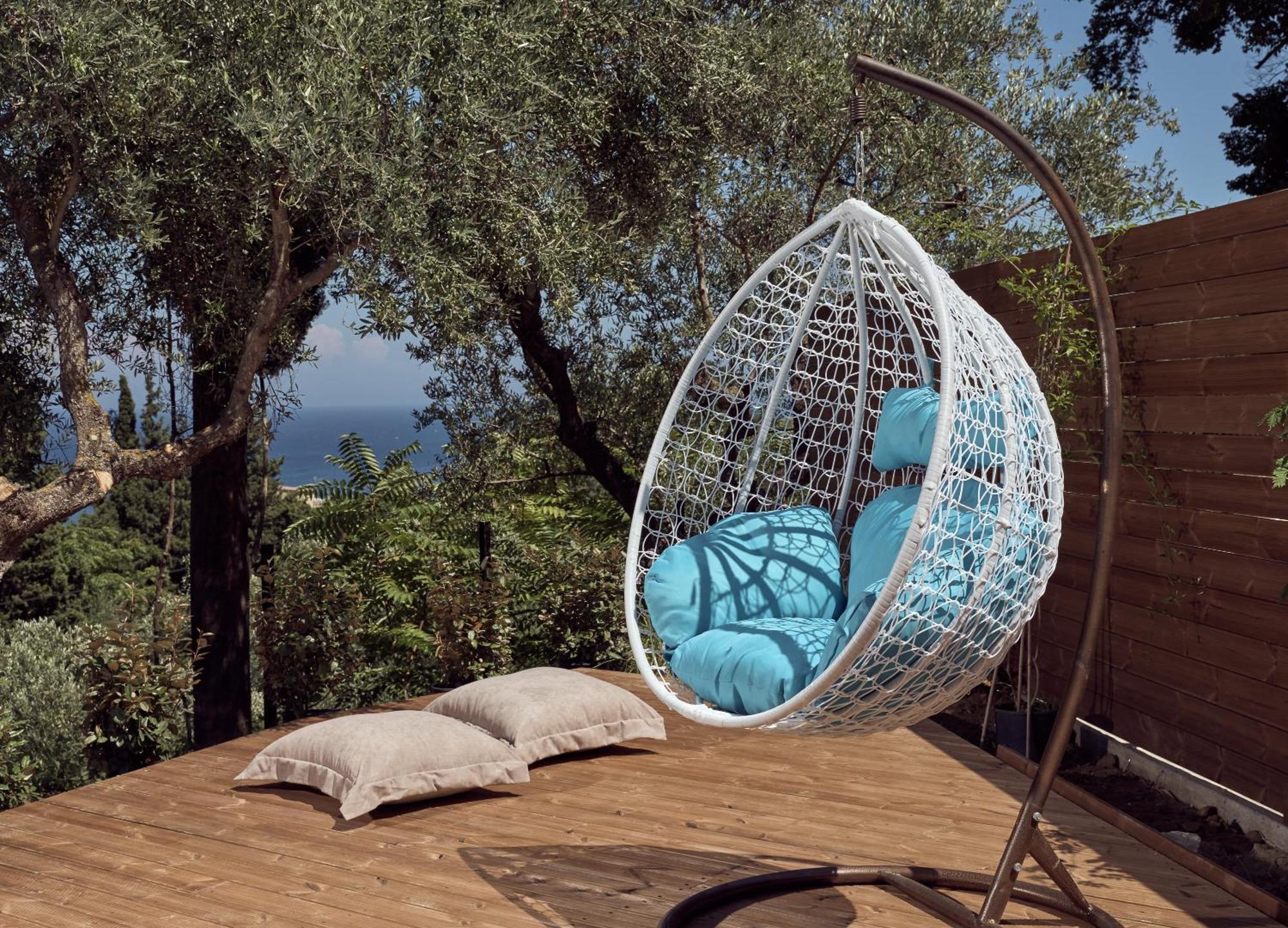 Chris & Jo Villas, Enchanting Escapes, With Heated Pools & Seaviews By Thinkvilla *