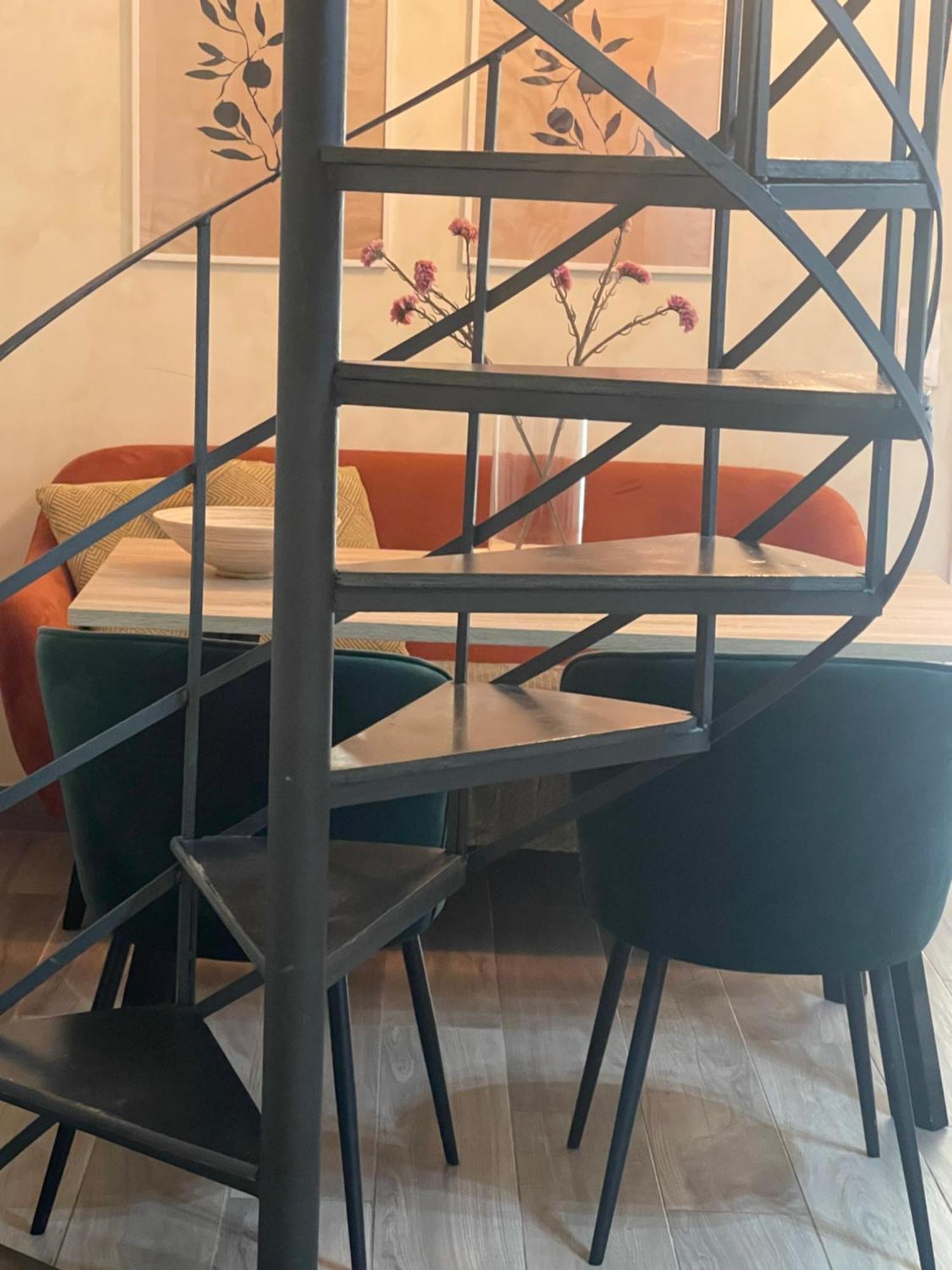 Apartment Maisonette *