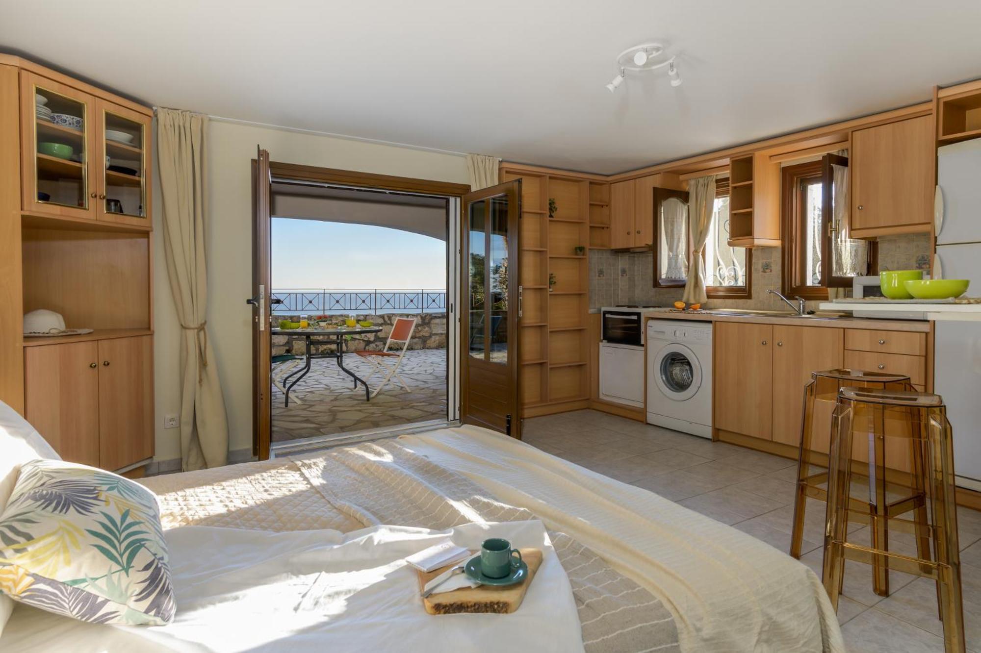 Apartment Vivian's Endless View Svoronata