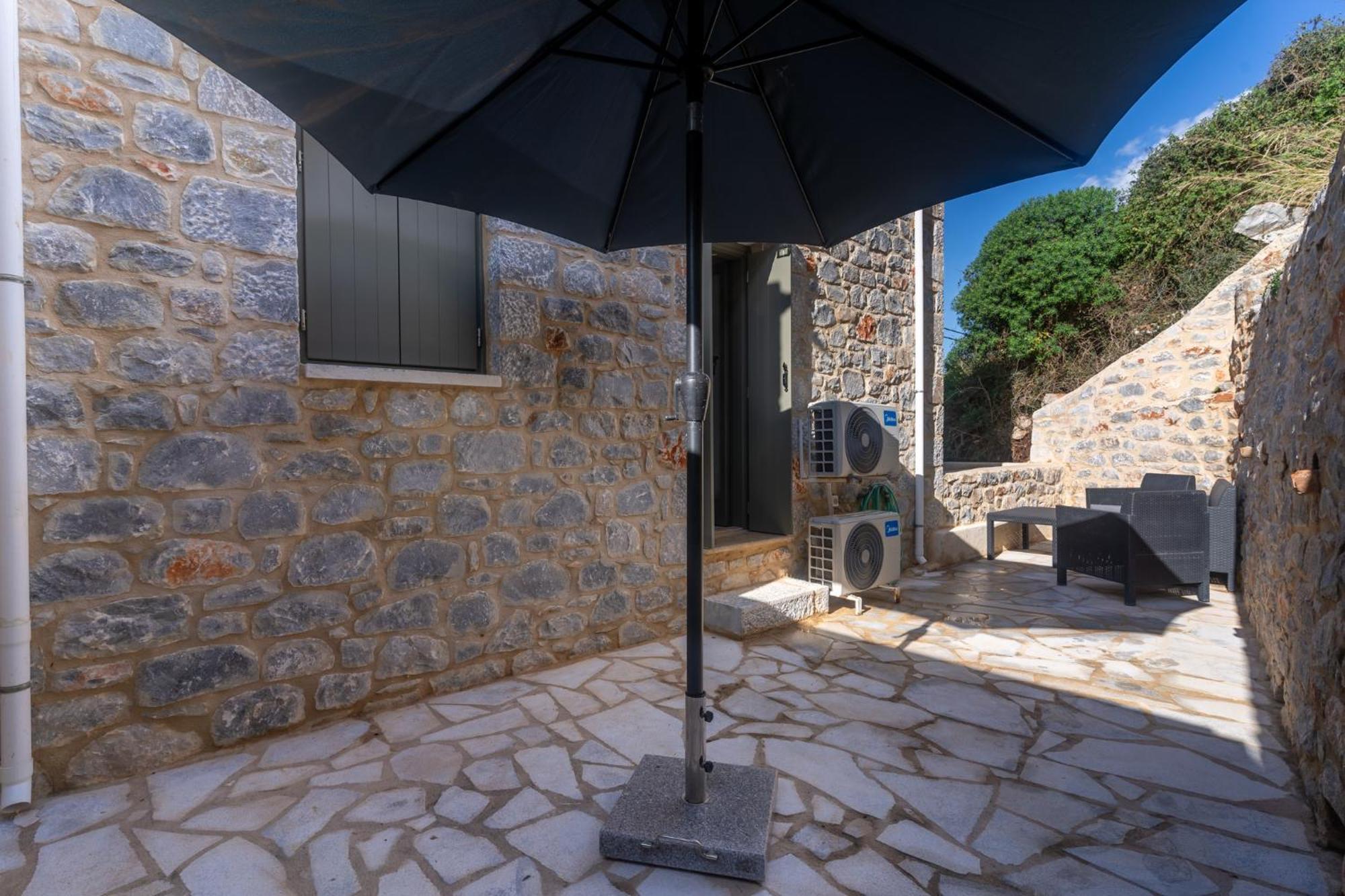 Vina's Stone House *