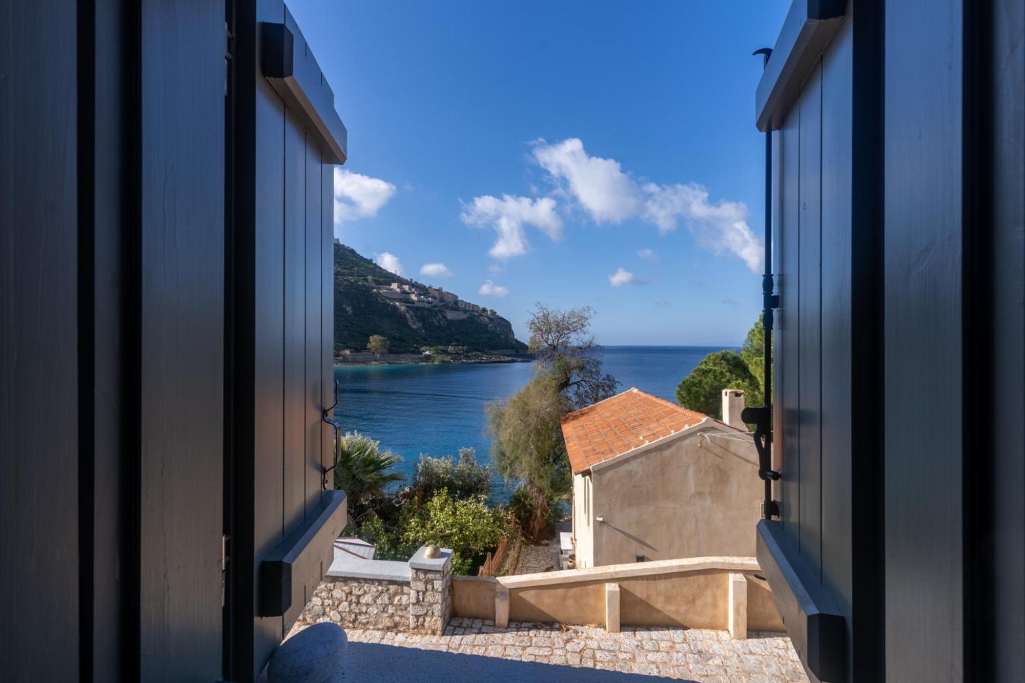 Vina's Stone House Limeni