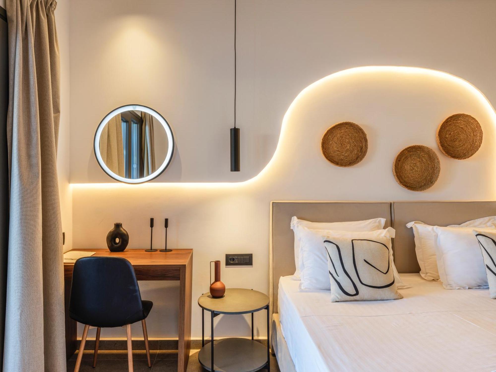 Mykonian & Aparthotel *