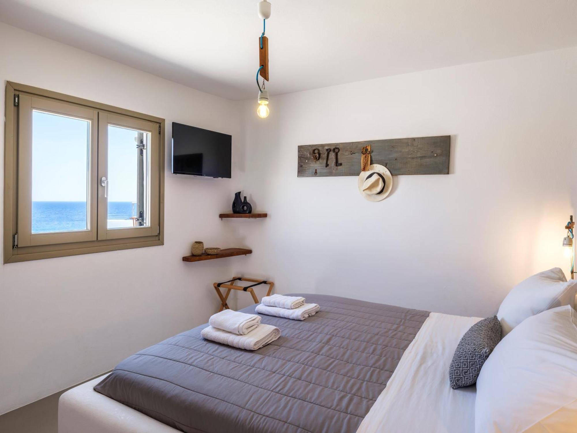 Mykonian & Aparthotel
